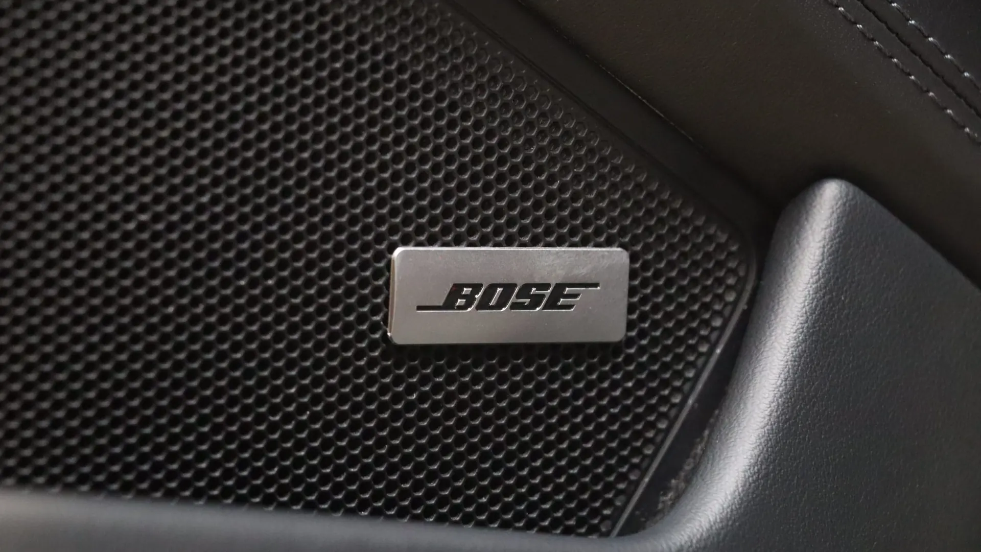 Porsche 911 — photo 13