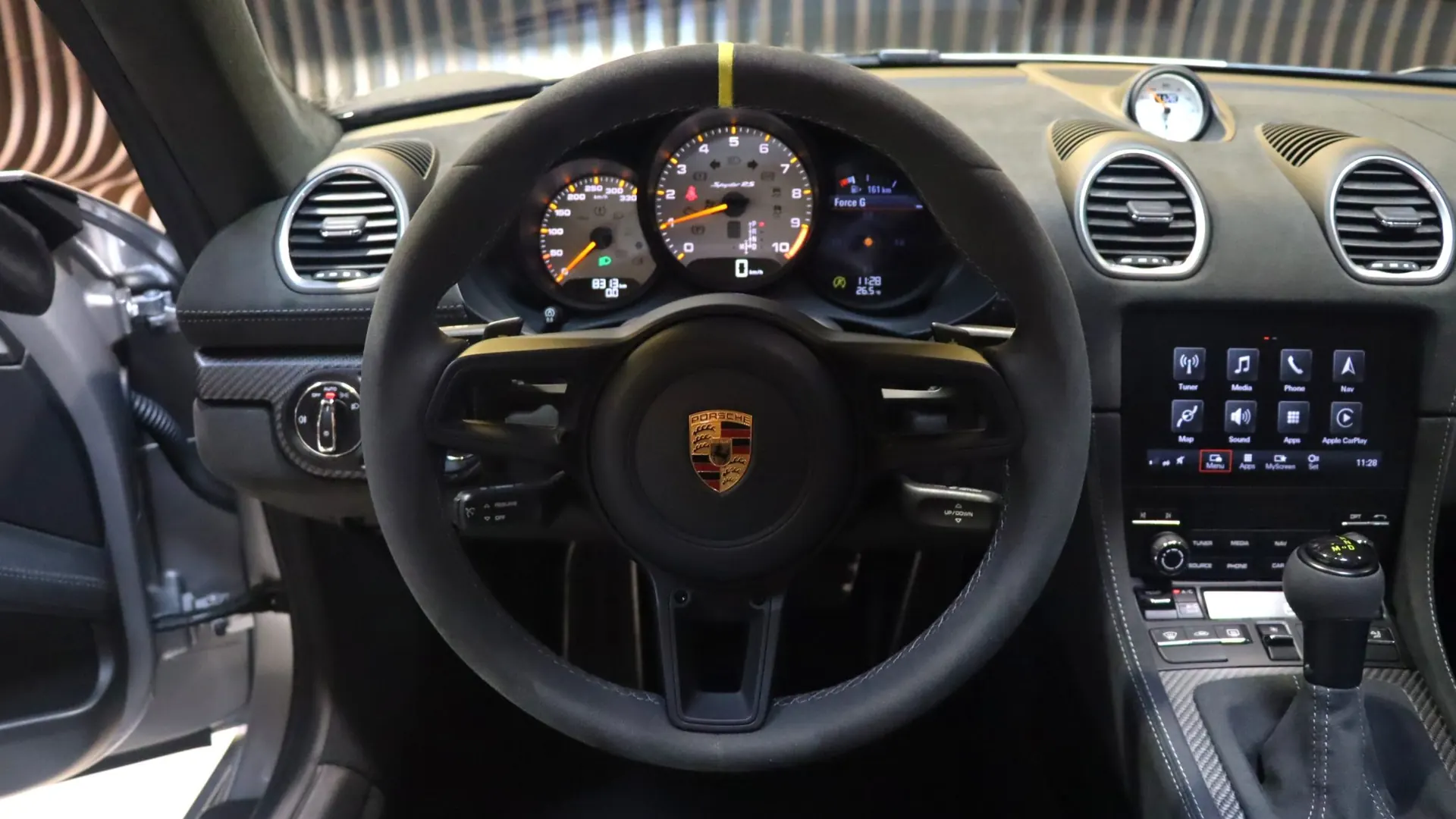 Porsche 718 — photo 10