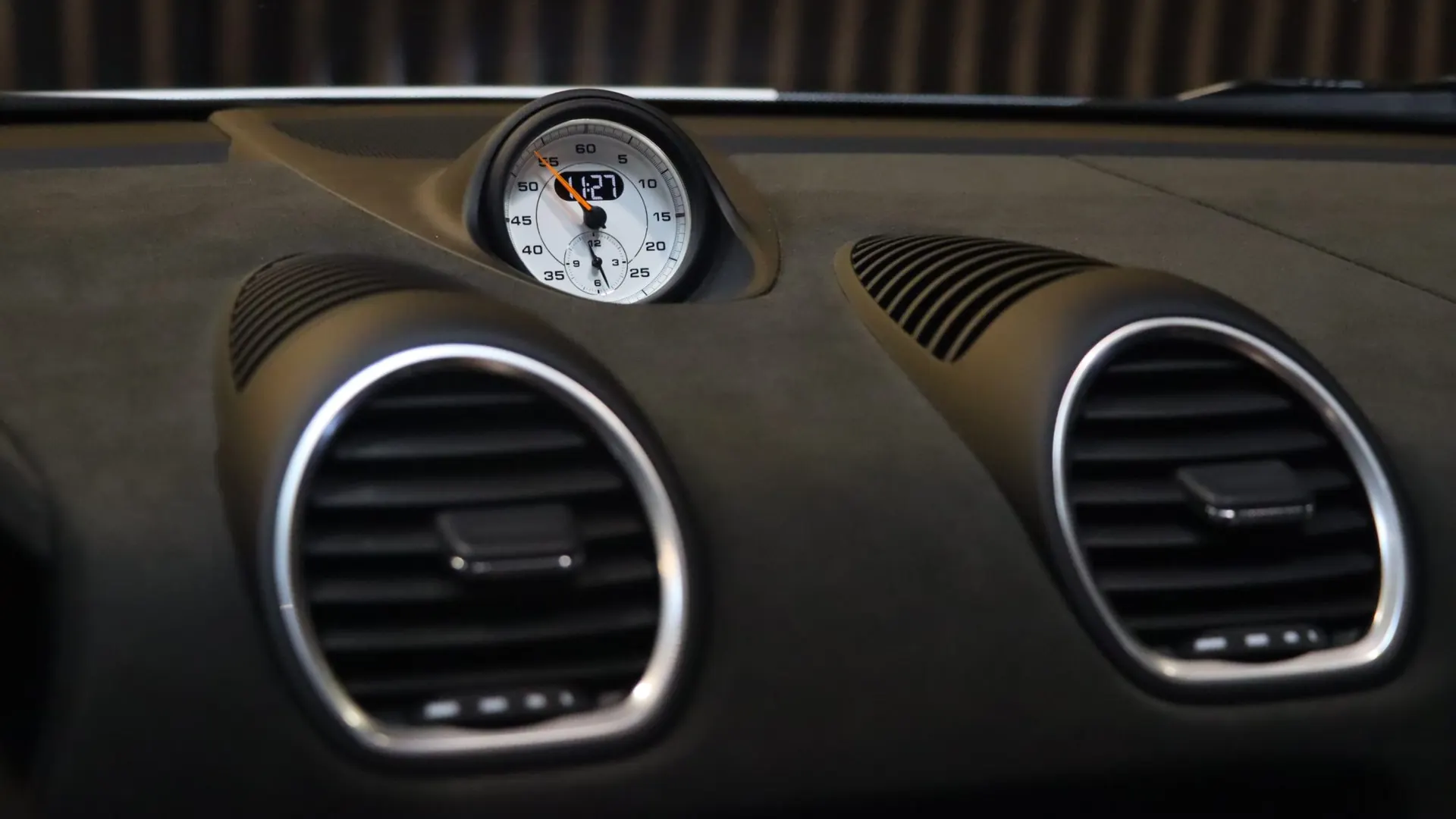 Porsche 718 — photo 26