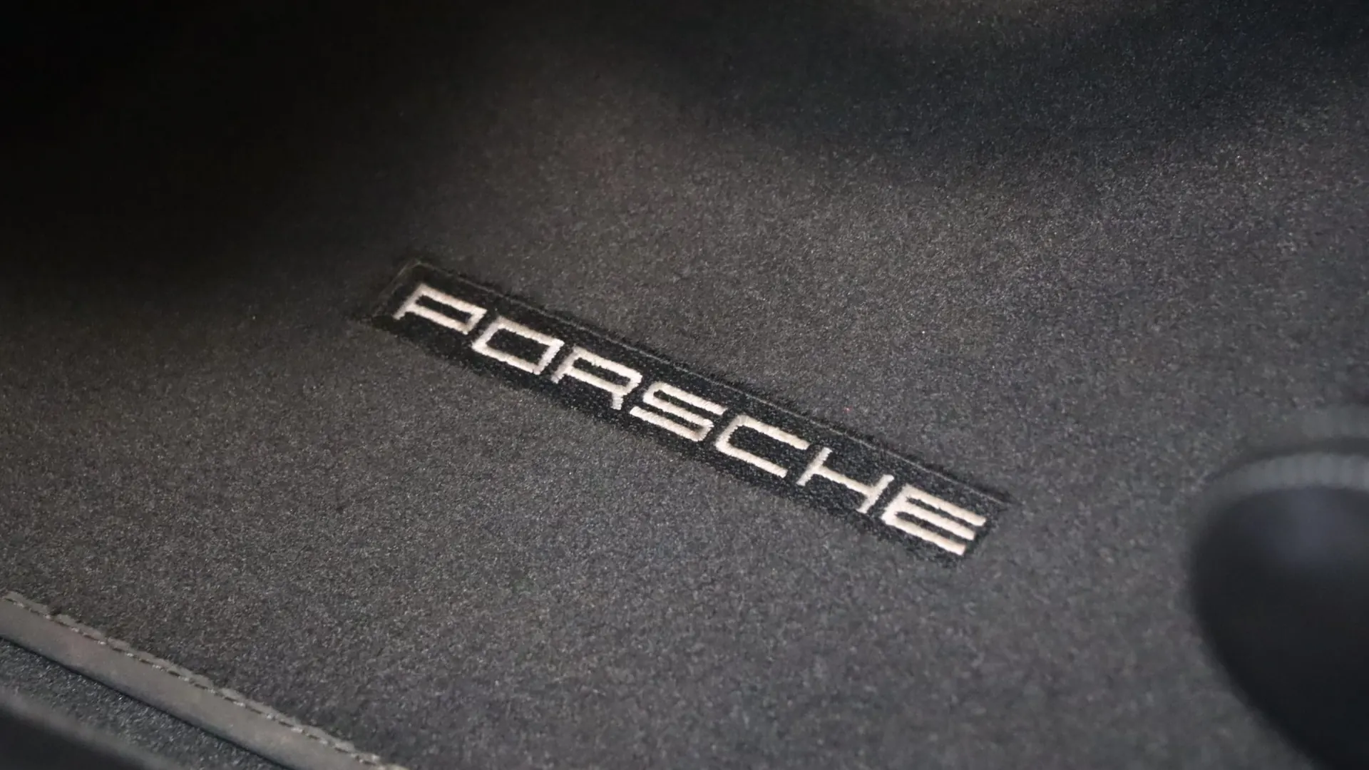 Porsche 718 — photo 15