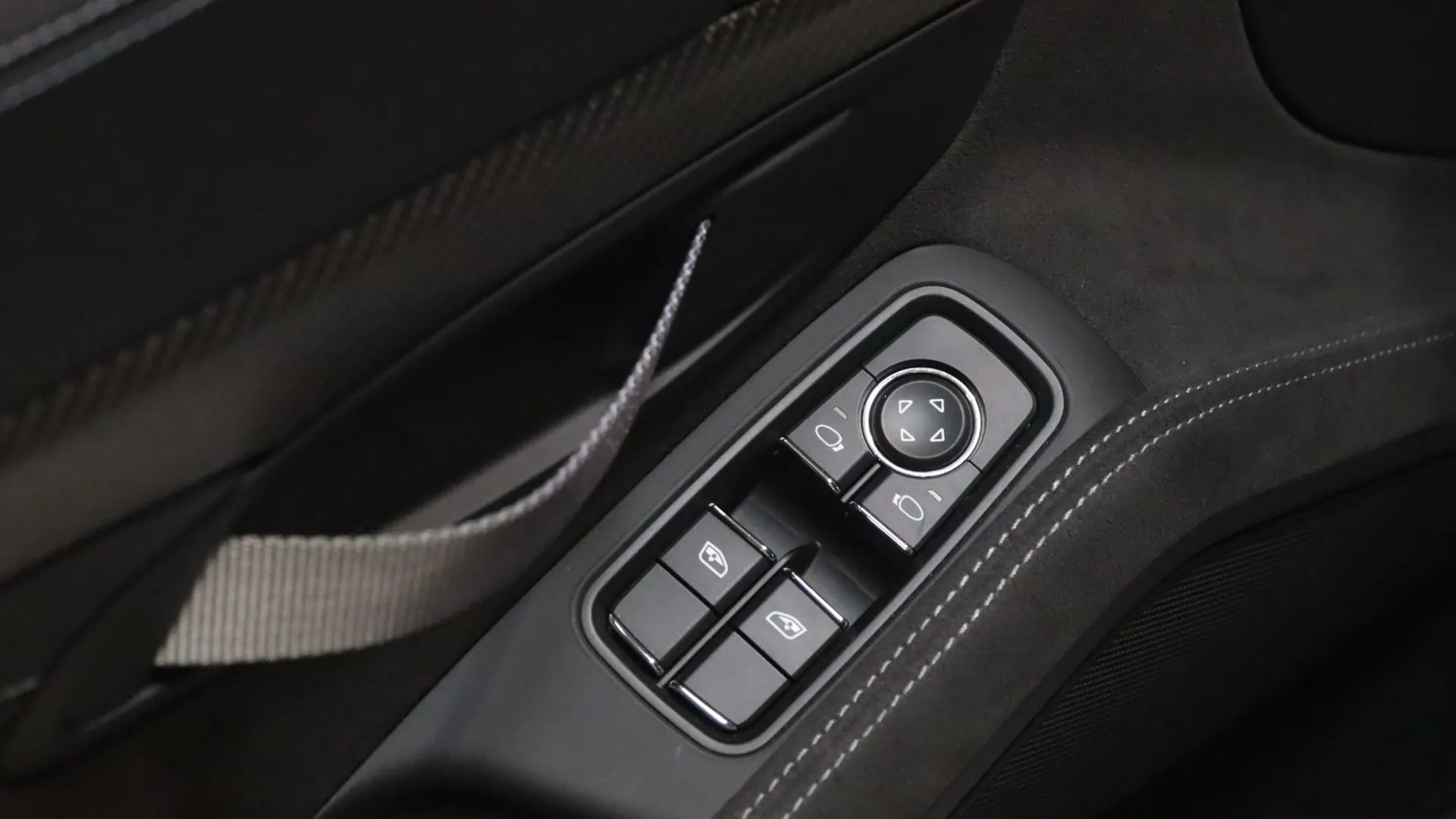 Porsche 718 — photo 12