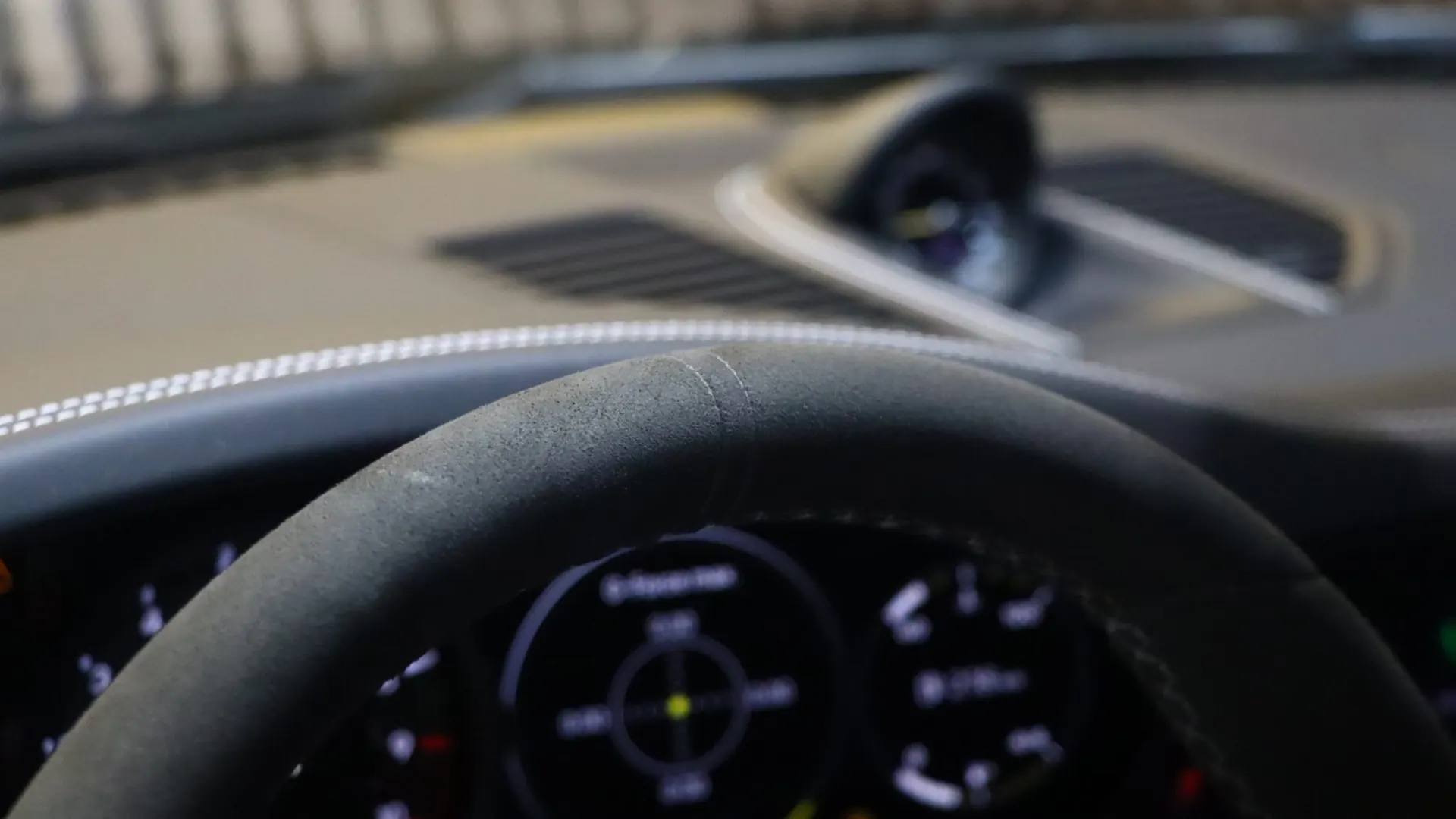 Porsche 911 — photo 25