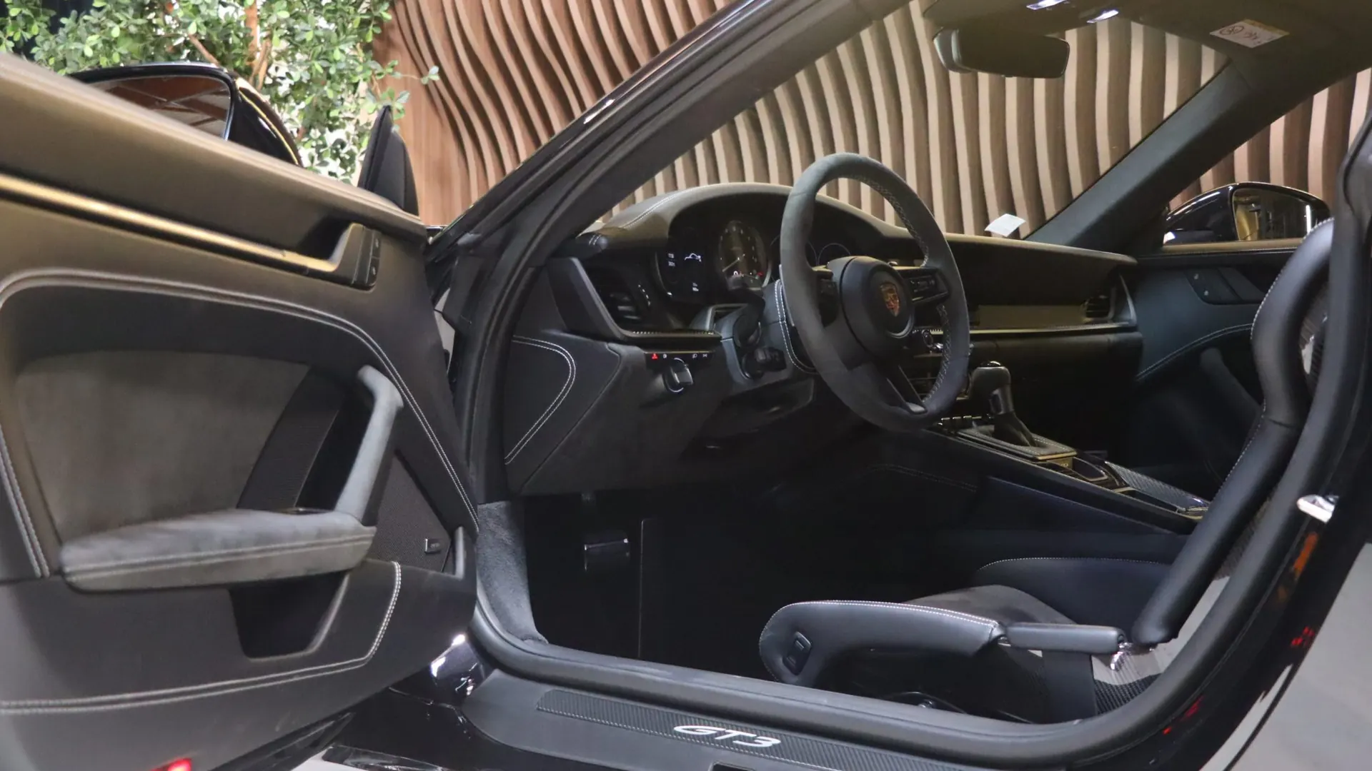 Porsche 911 — photo 8