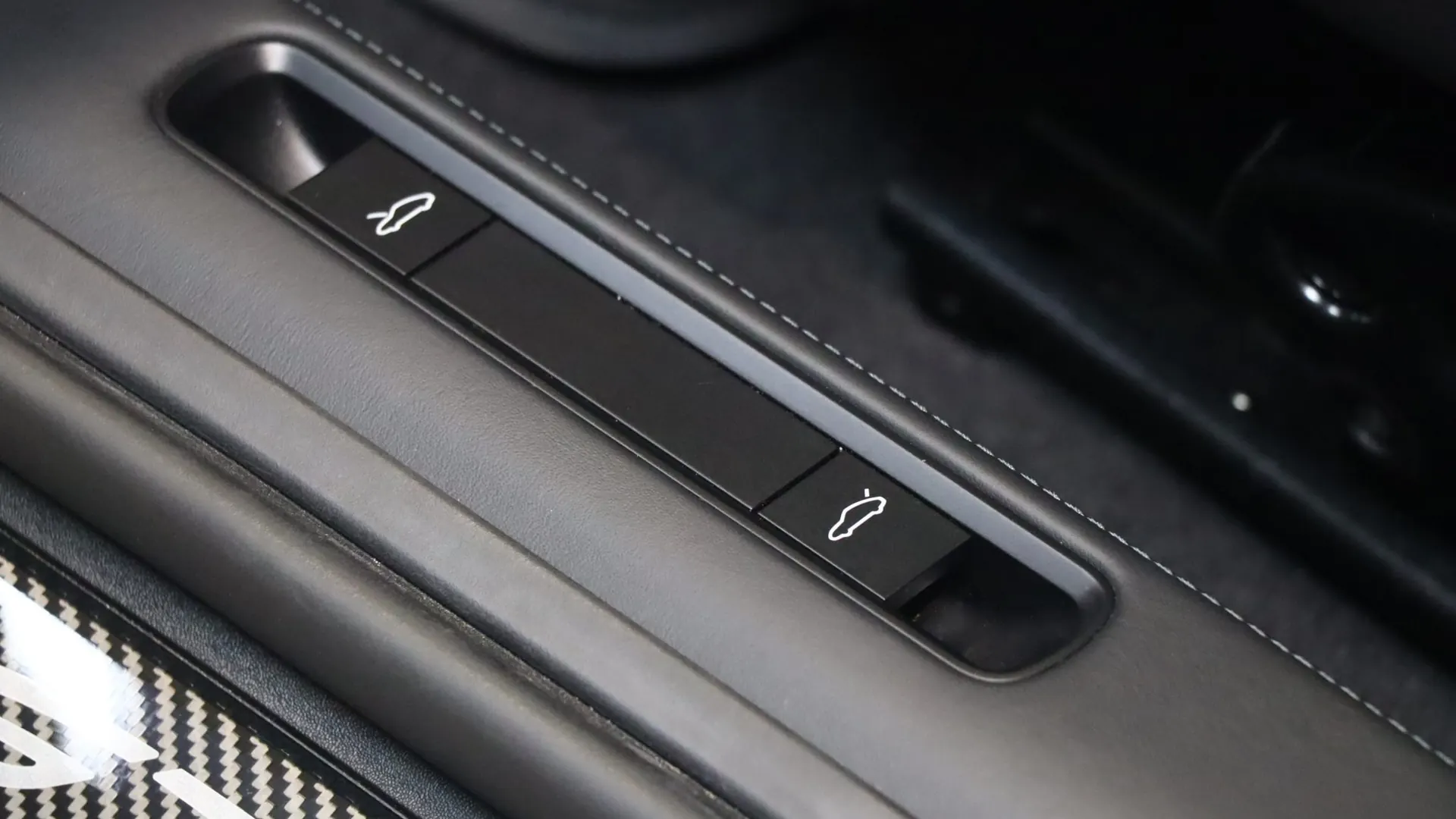 Porsche 911 — photo 15