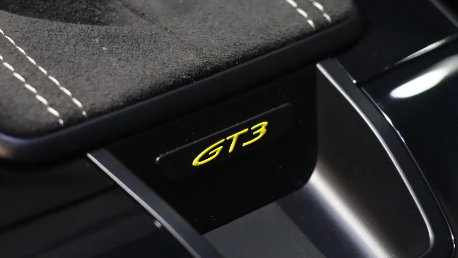 Porsche 911 — photo 33