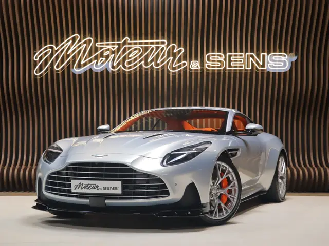 Aston Martin DB12
