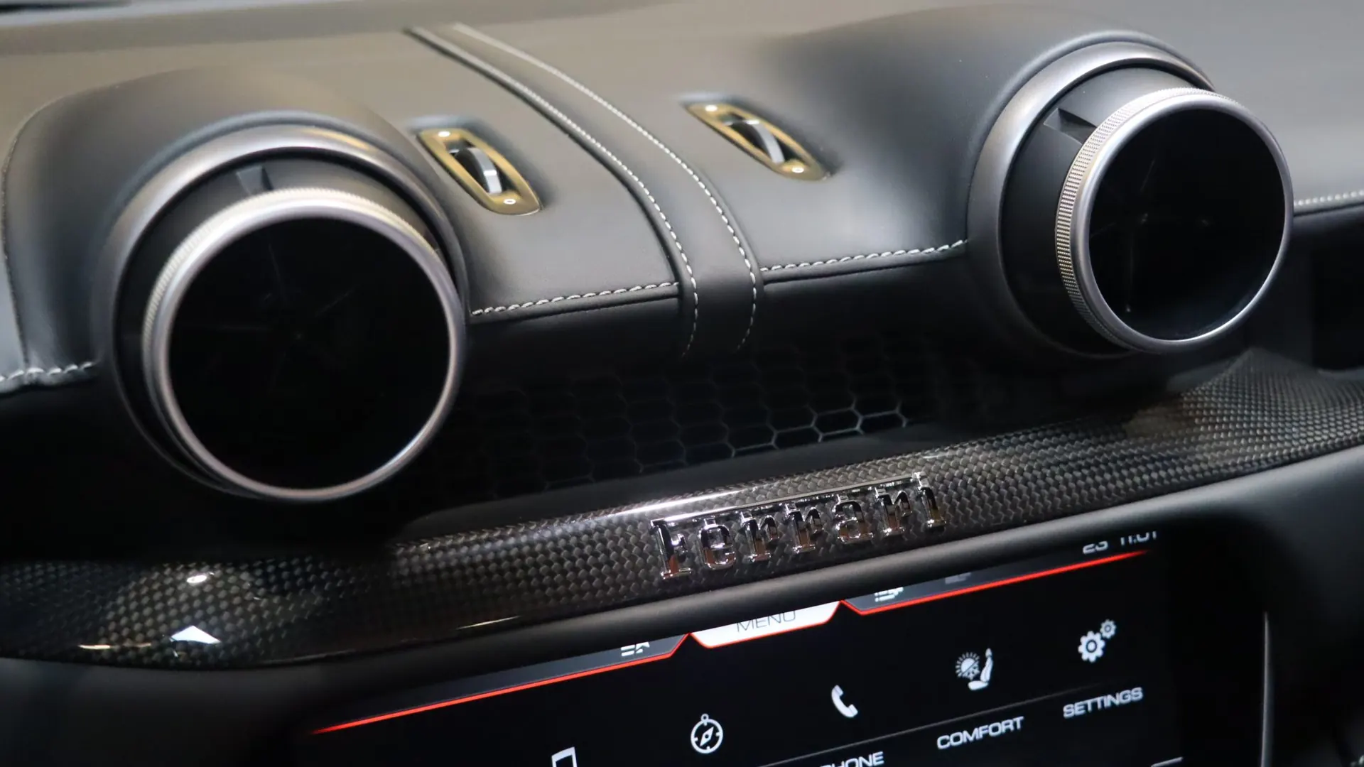 Ferrari Portofino — photo 27