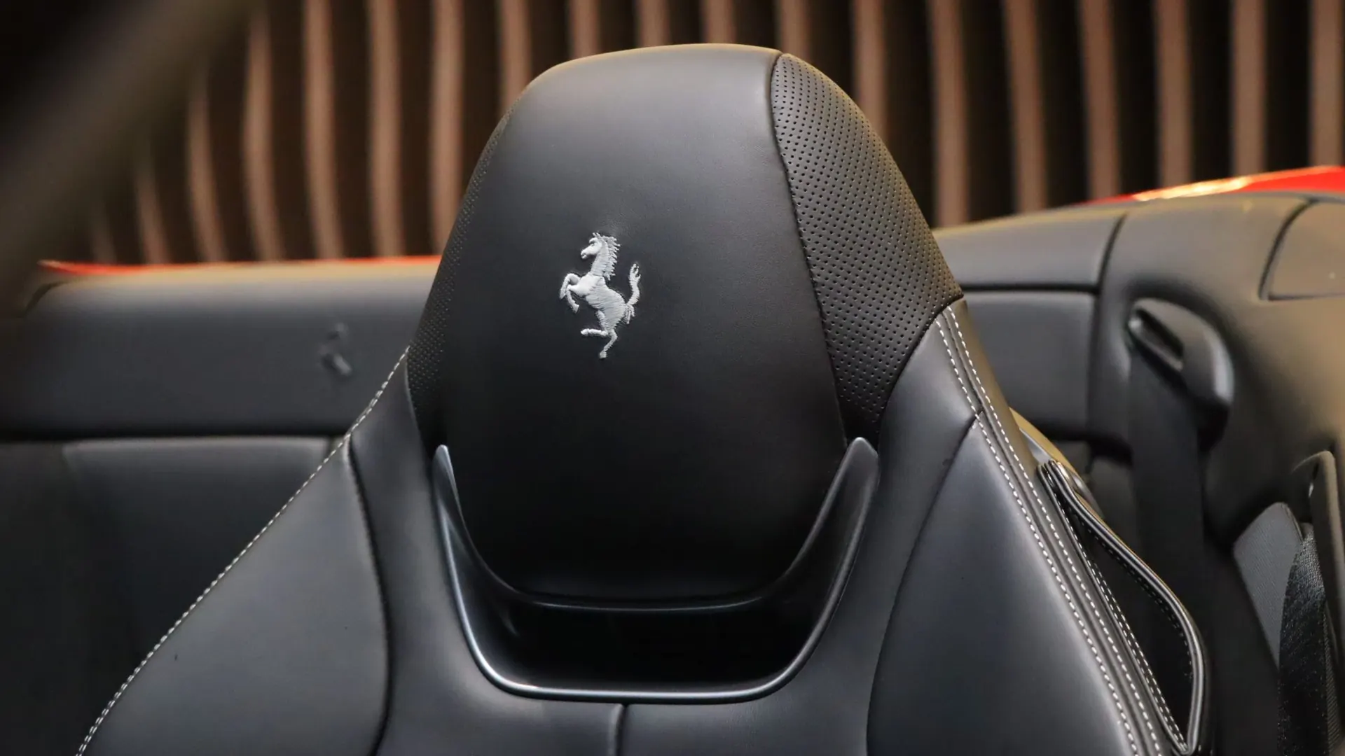 Ferrari Portofino — photo 36