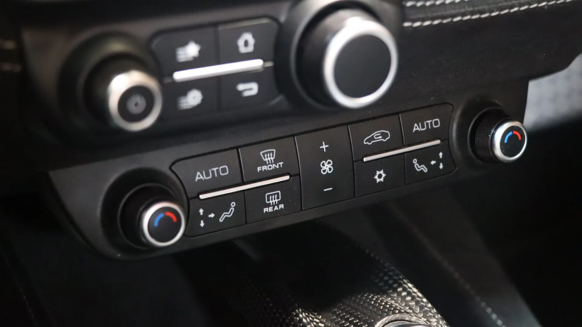 Ferrari Portofino — photo 30