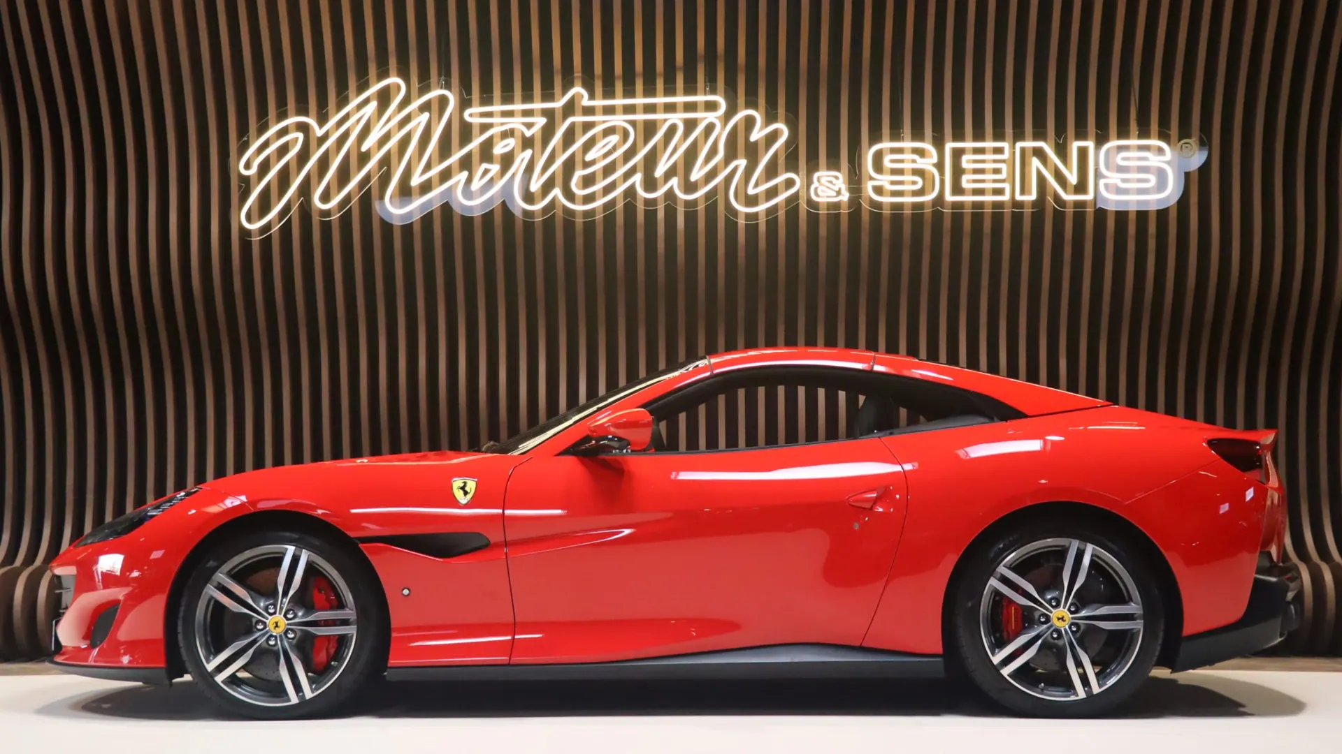 Ferrari Portofino — photo 6