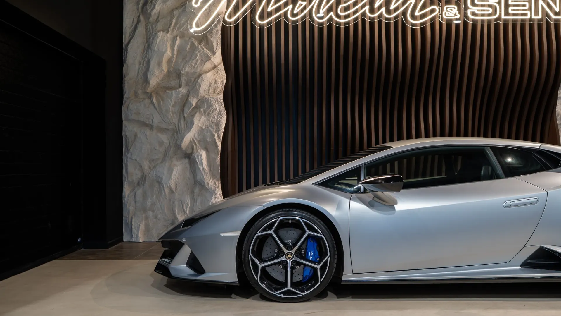 Lamborghini Huracan — photo 33