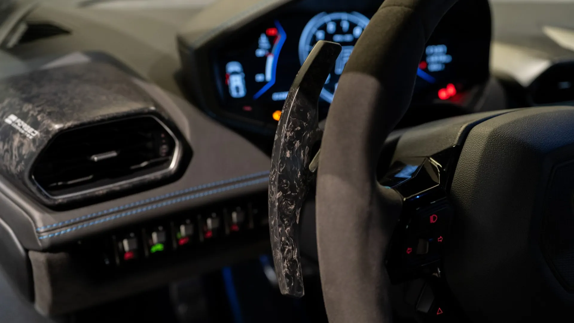 Lamborghini Huracan — photo 26