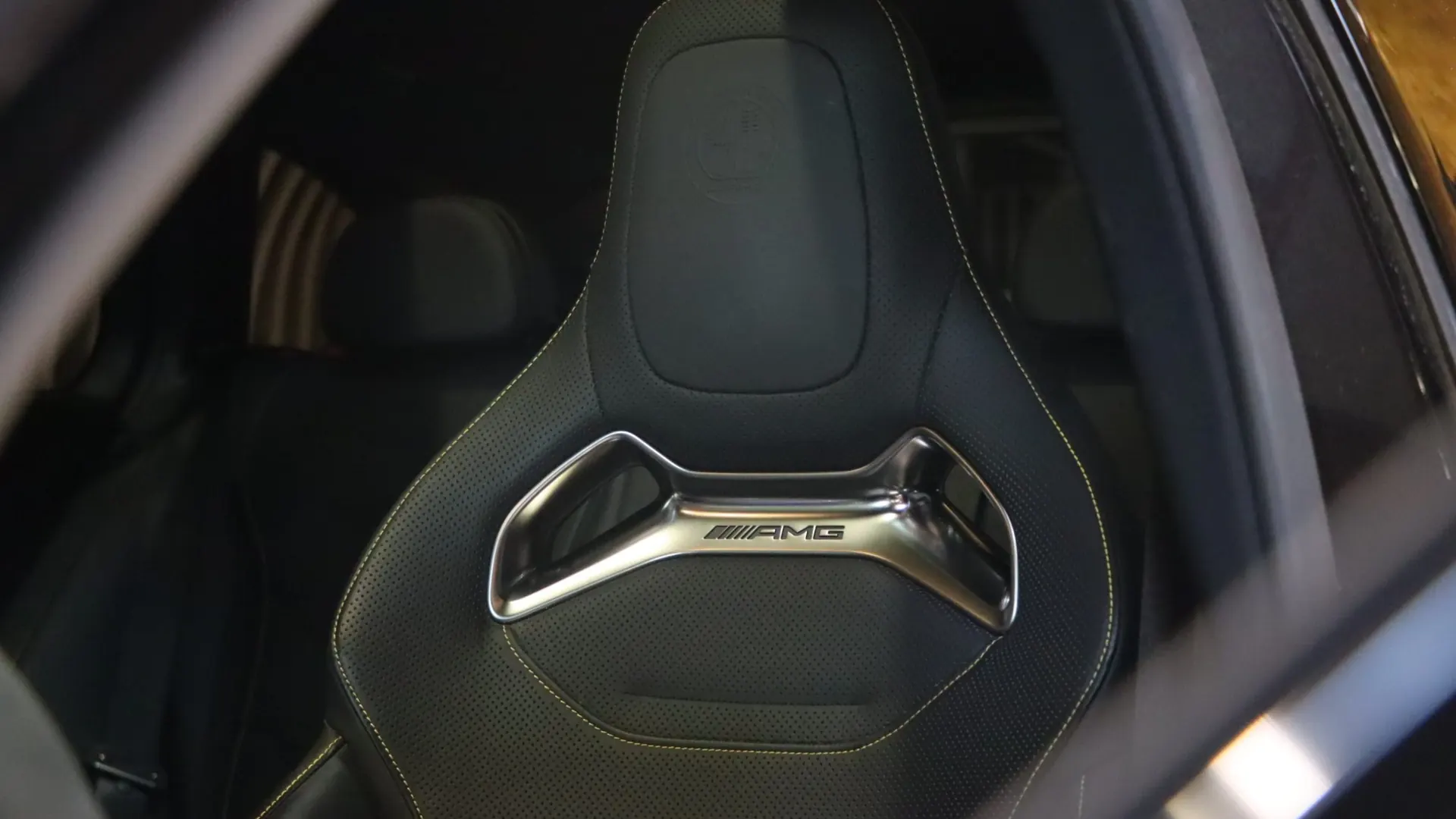 Mercedes-Benz C63S — photo 37