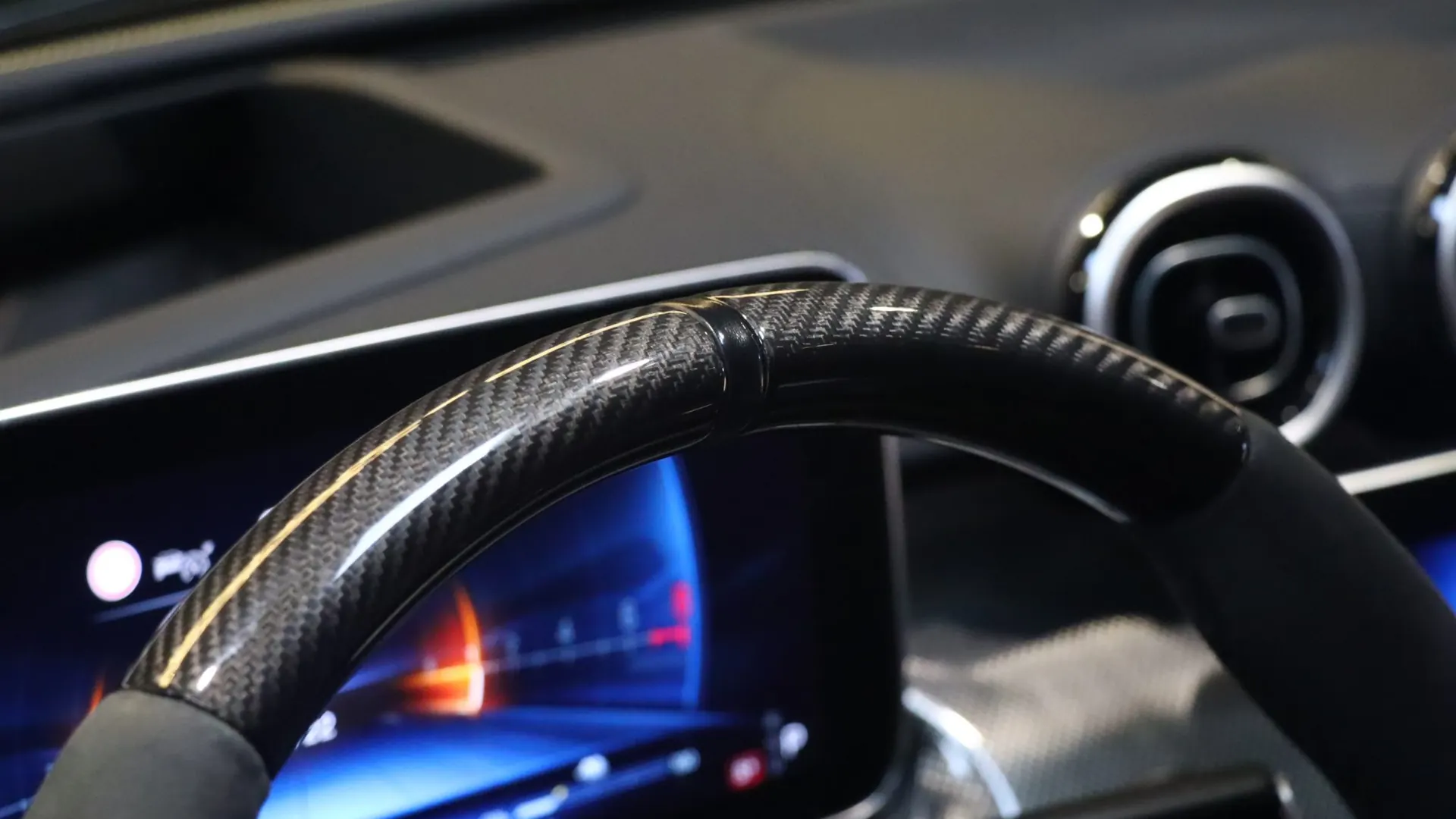 Mercedes-Benz C63S — photo 28