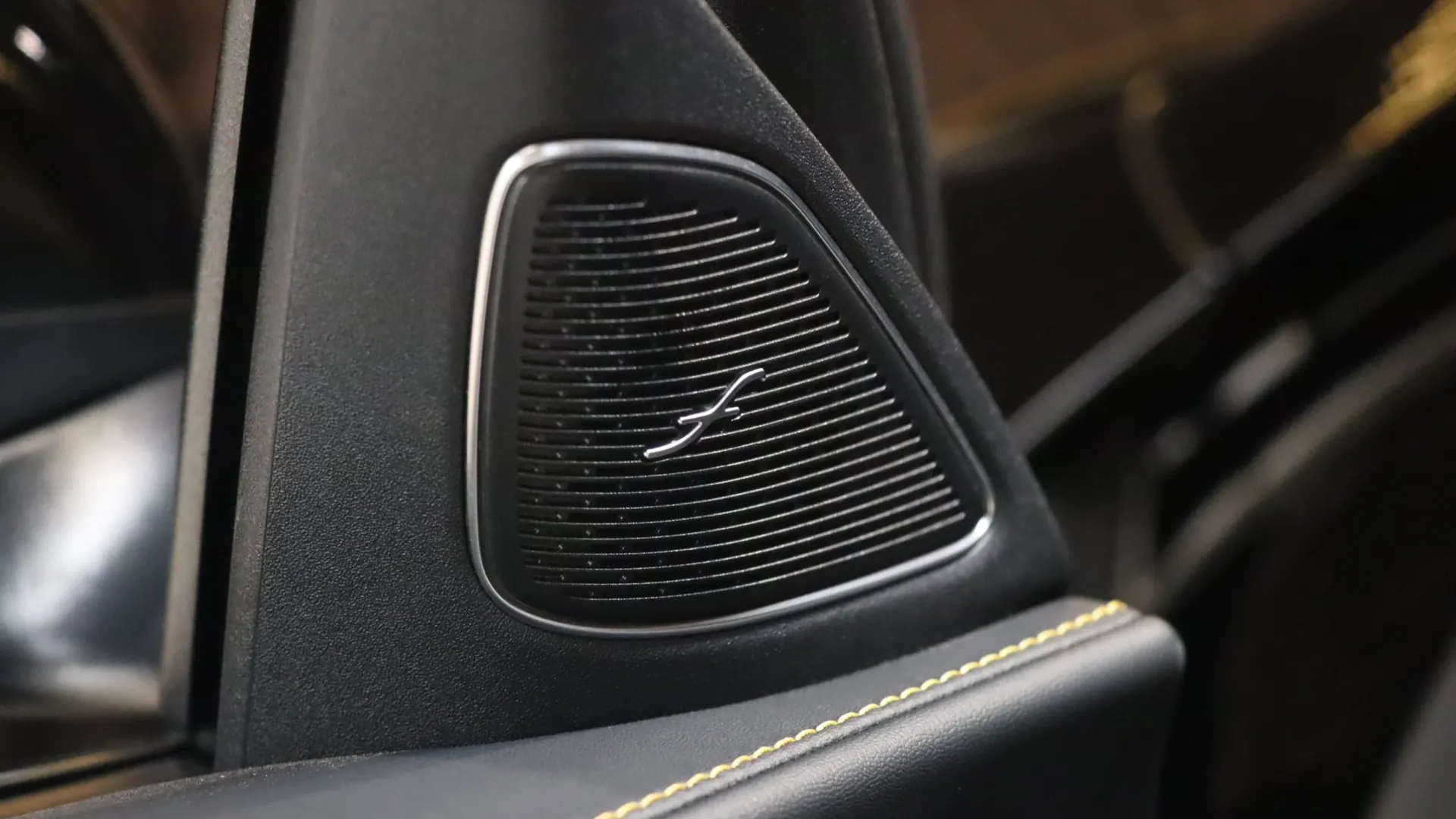 Mercedes-Benz C63S — photo 11