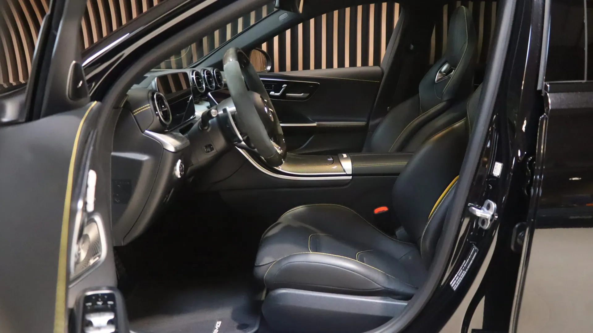 Mercedes-Benz C63S — photo 7