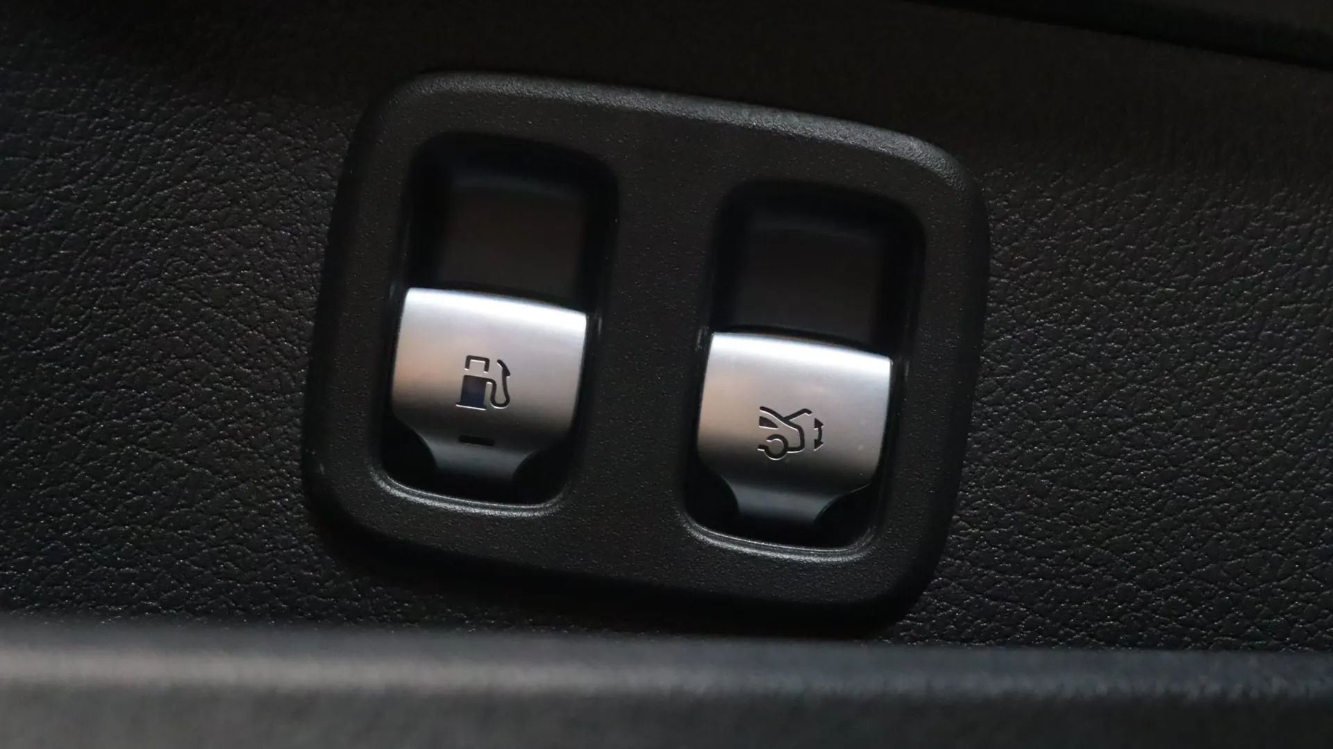 Mercedes-Benz C63S — photo 15