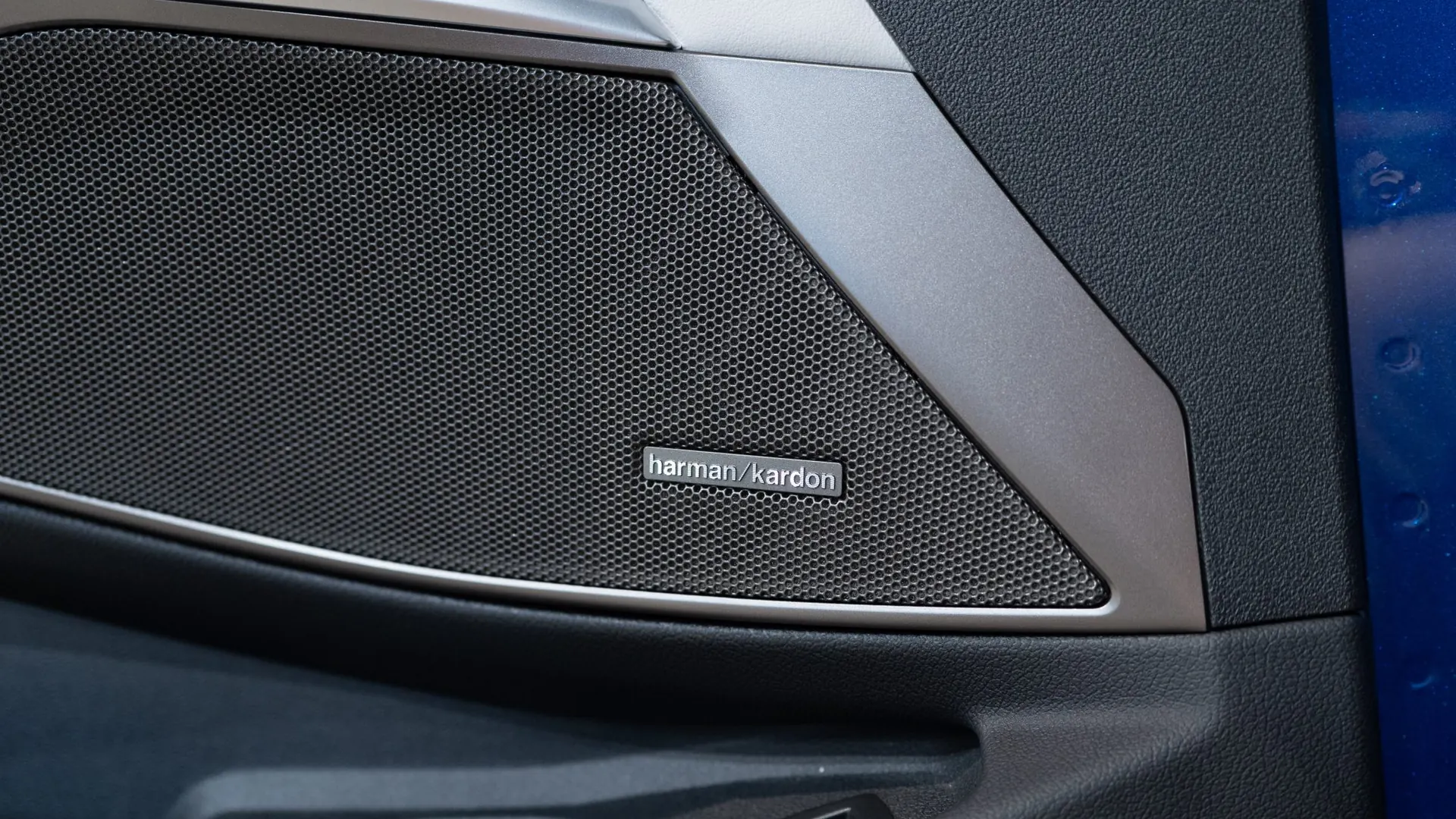 BMW M3 — photo 17