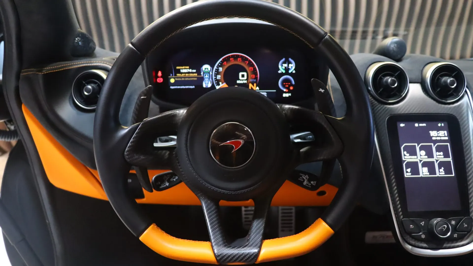 McLaren 570S — photo 10