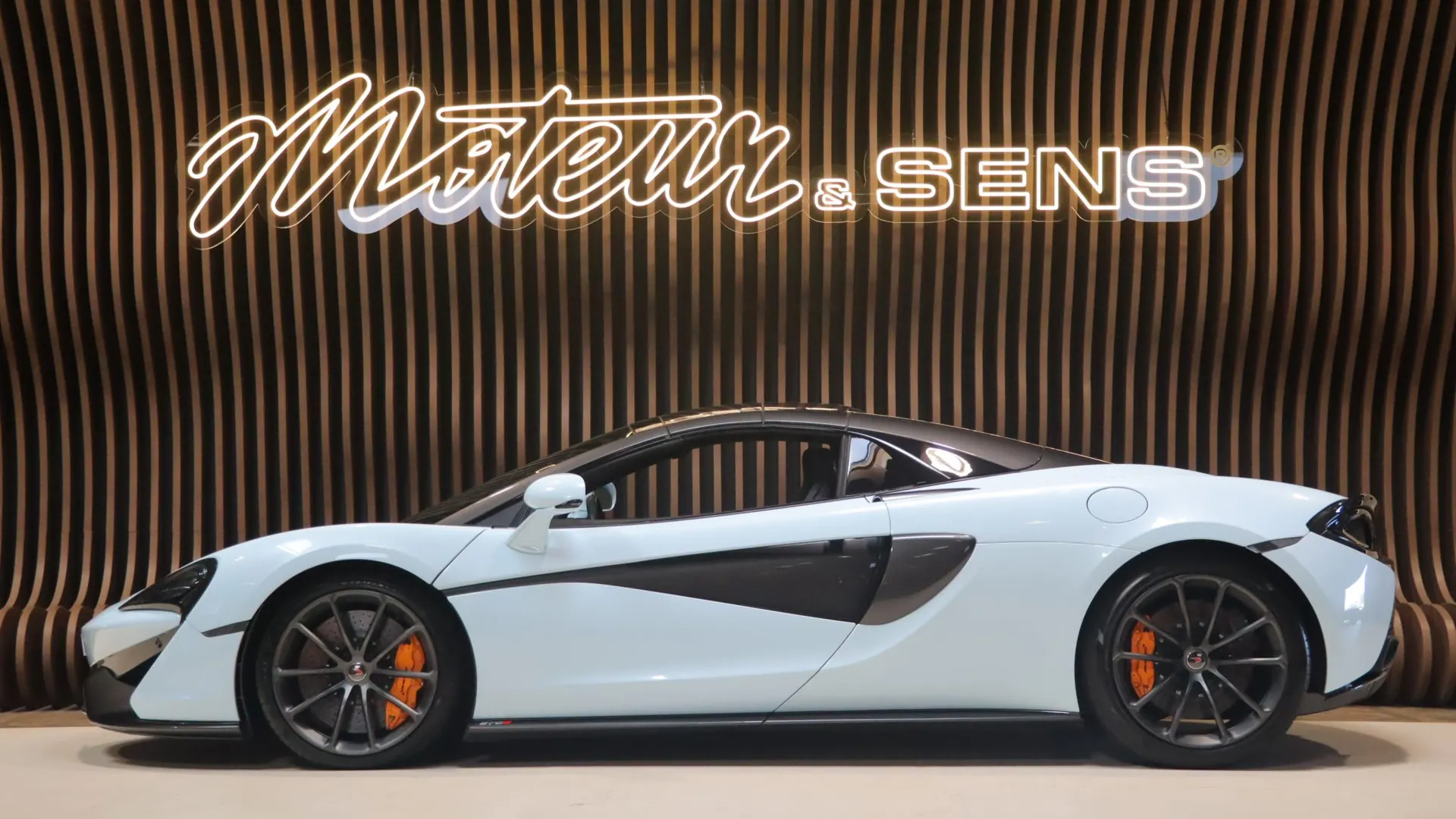 McLaren 570S — photo 6