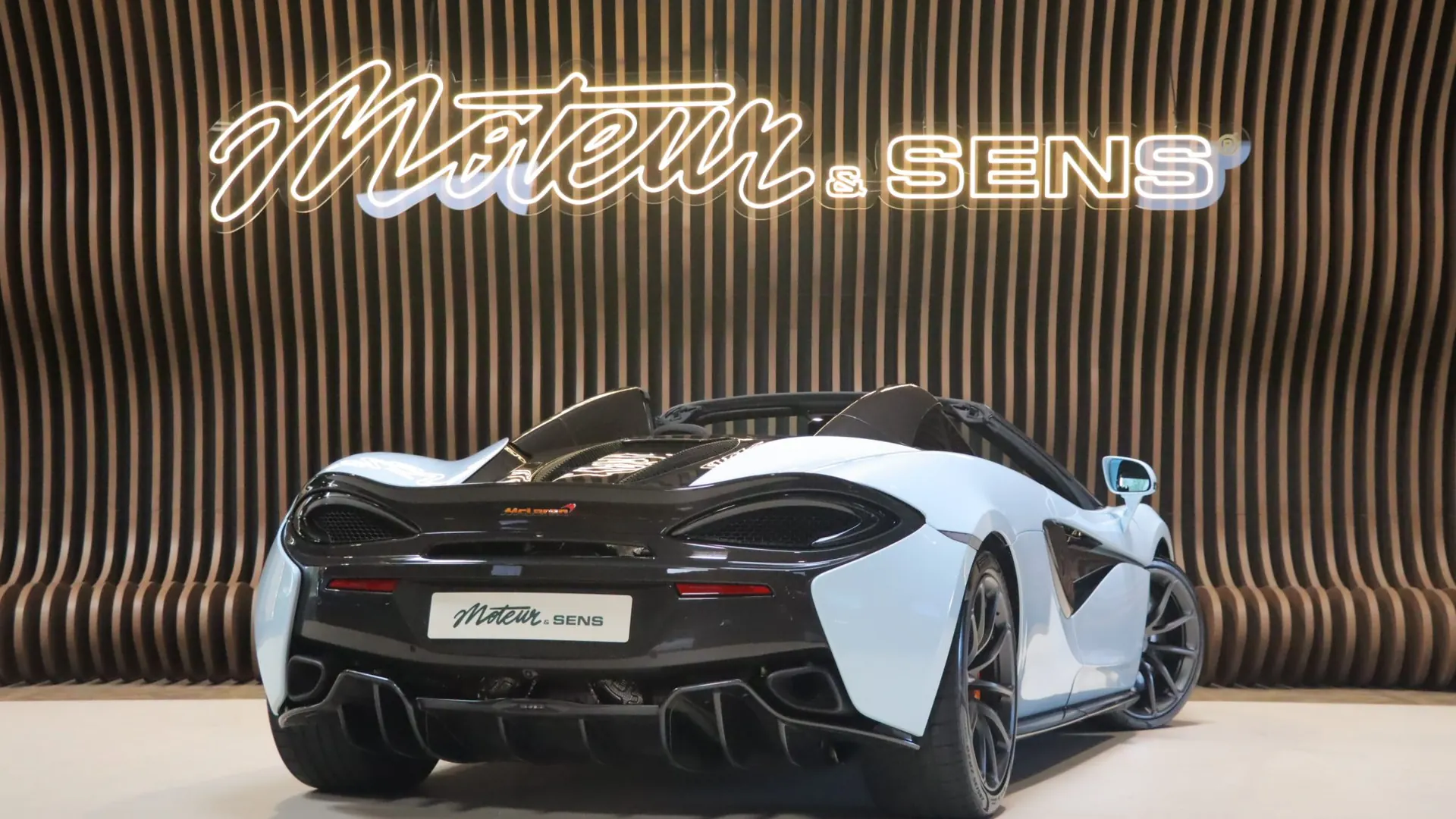McLaren 570S — photo 2