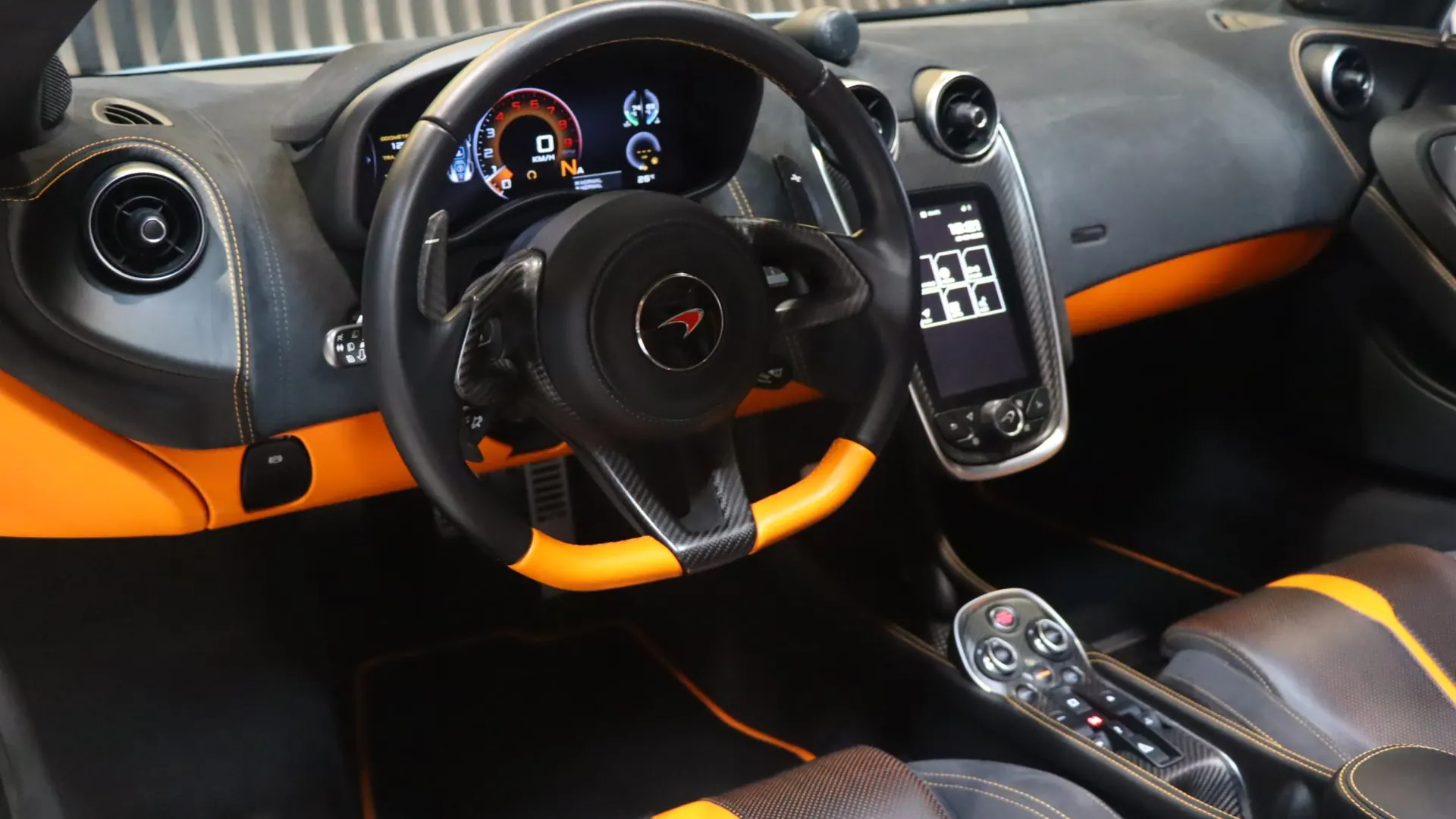 McLaren 570S — photo 17