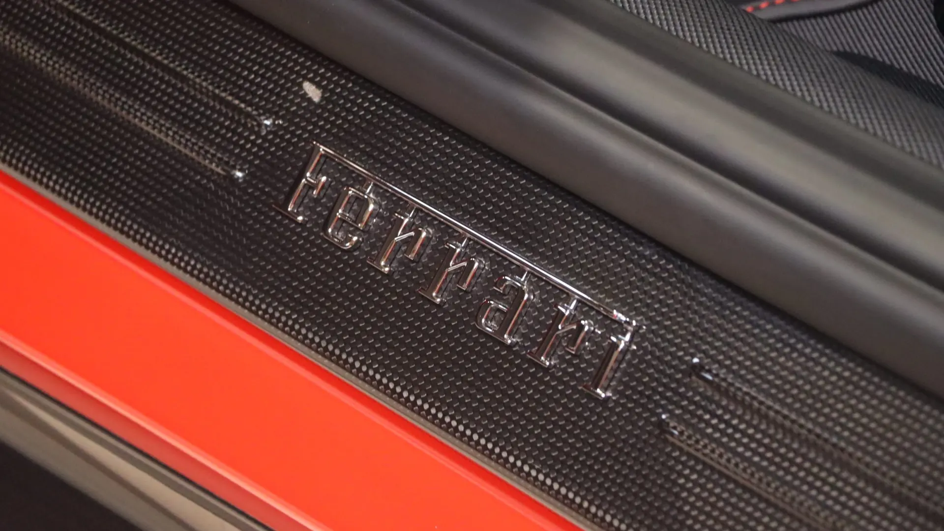 Ferrari 812 — photo 12