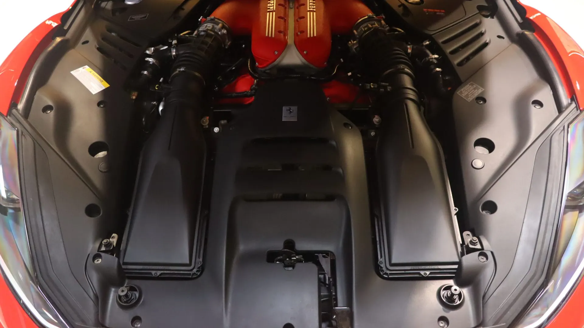 Ferrari 812 — photo 42