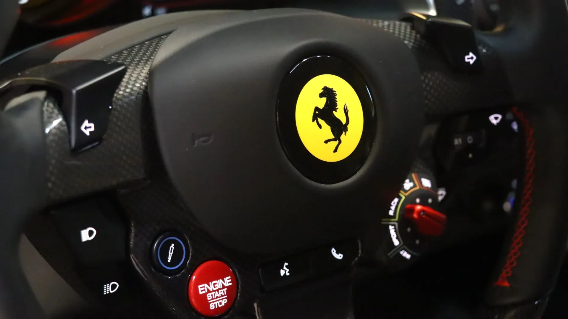 Ferrari 812 — photo 20