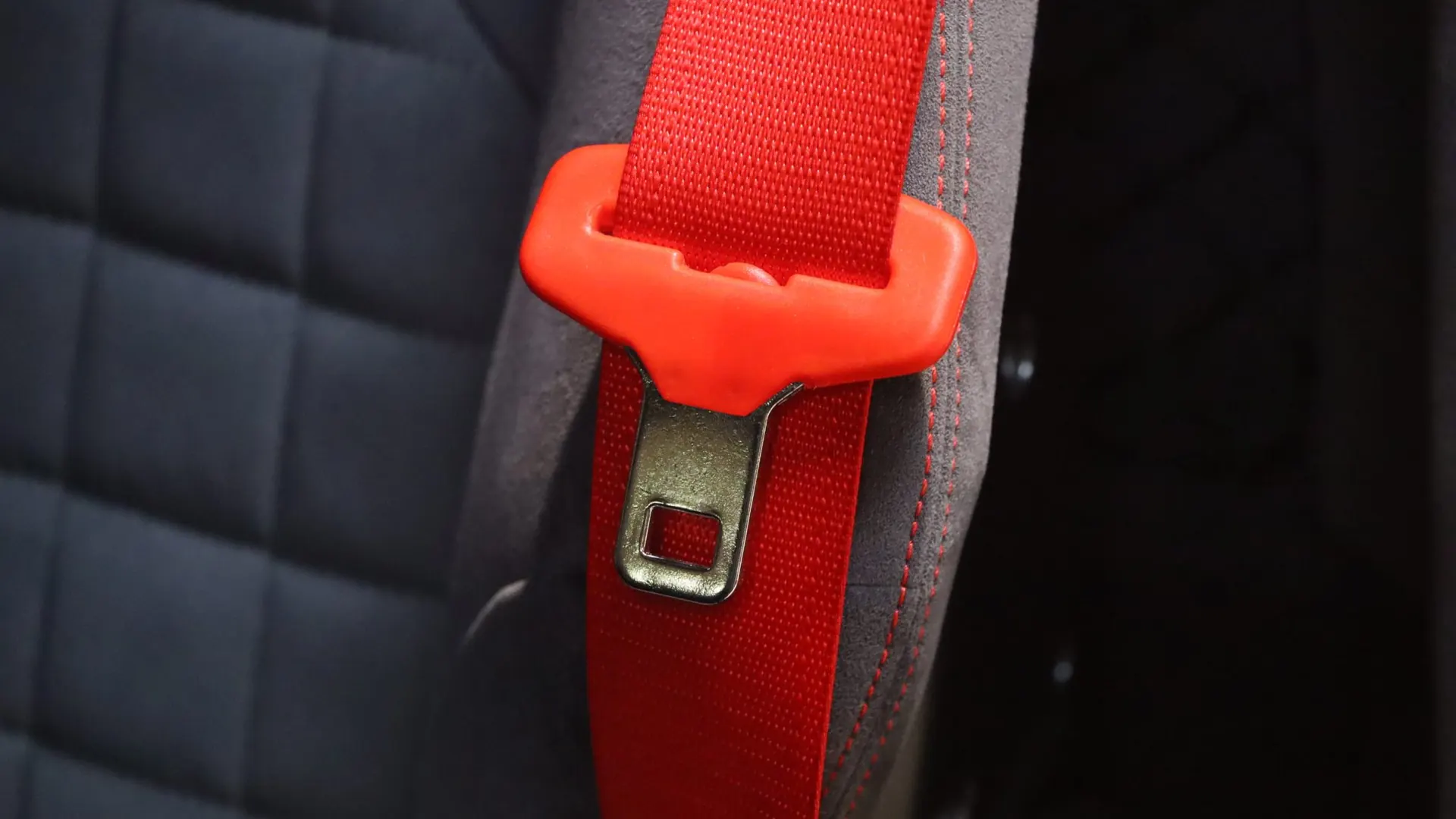 Ferrari 812 — photo 32