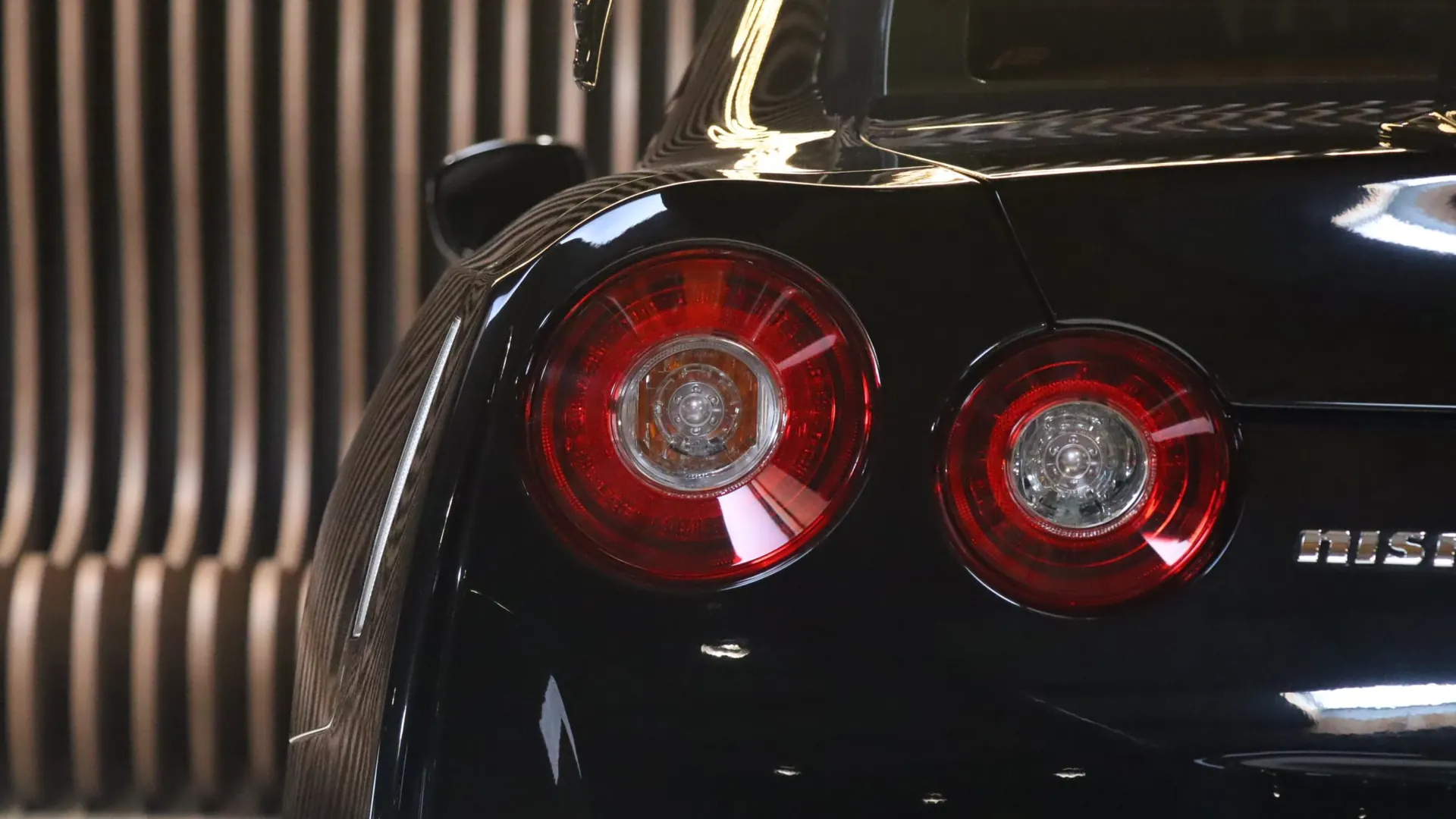Nissan GT-R — photo 50