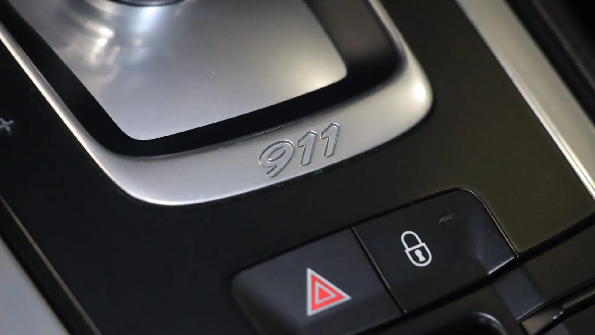Porsche 911 — photo 32