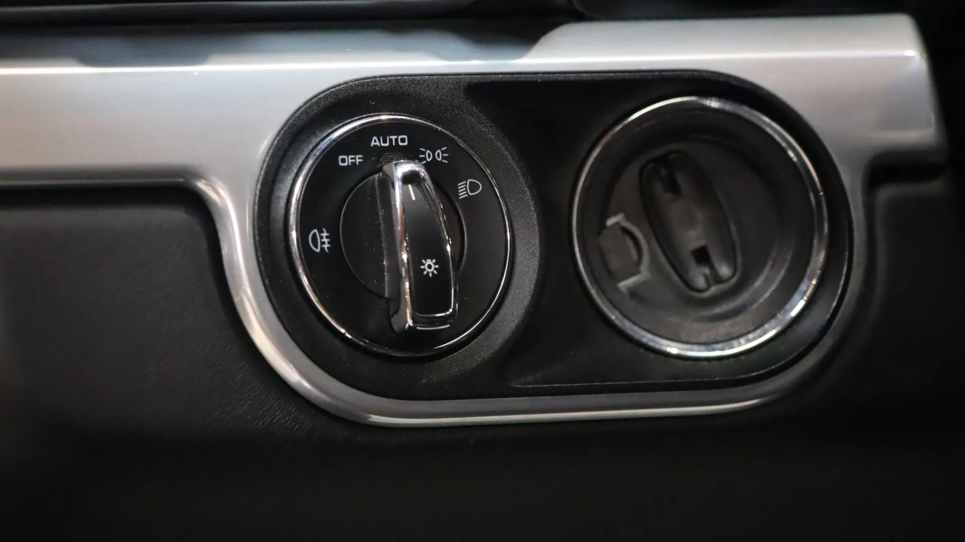 Porsche 911 — photo 18
