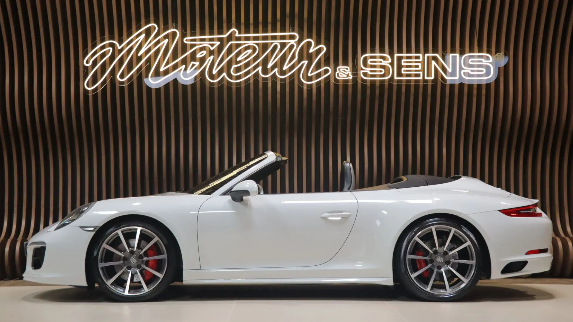 Porsche 911 — photo 5