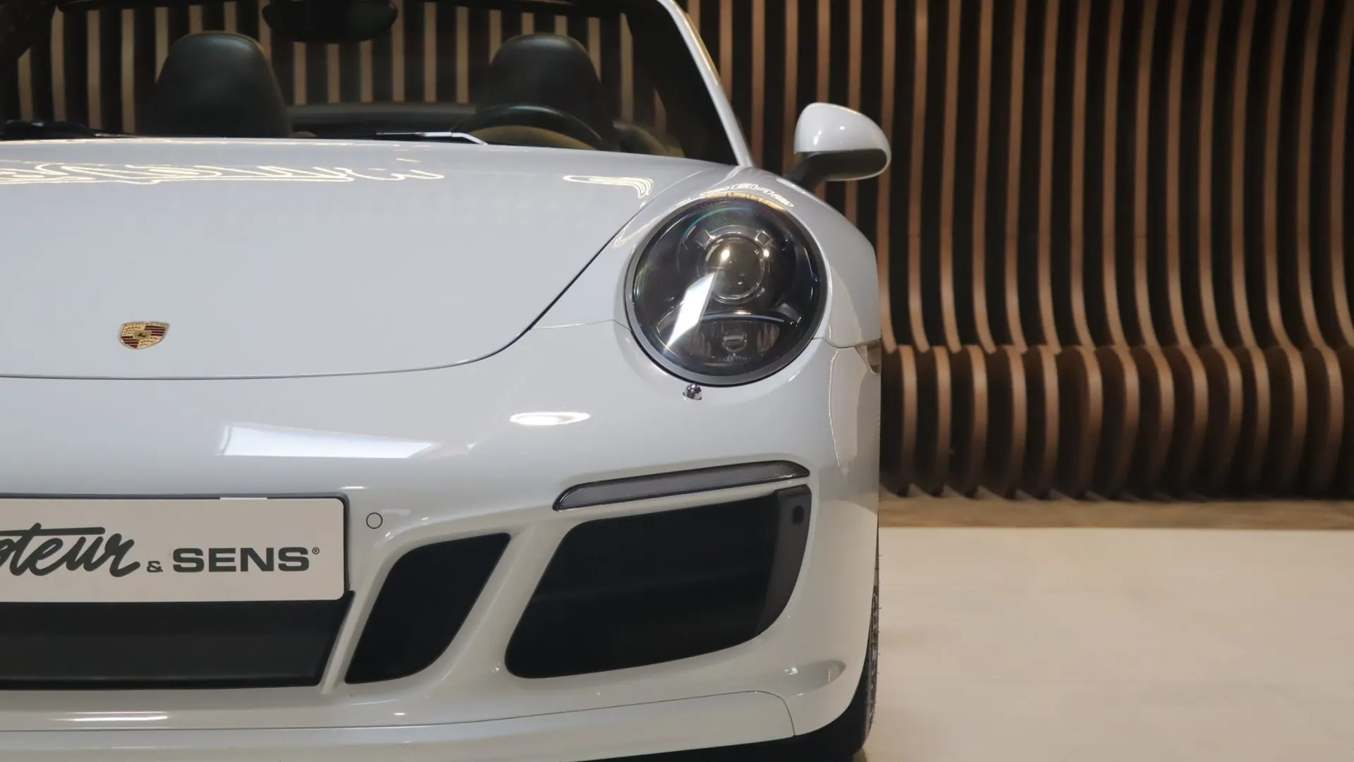 Porsche 911 — photo 38