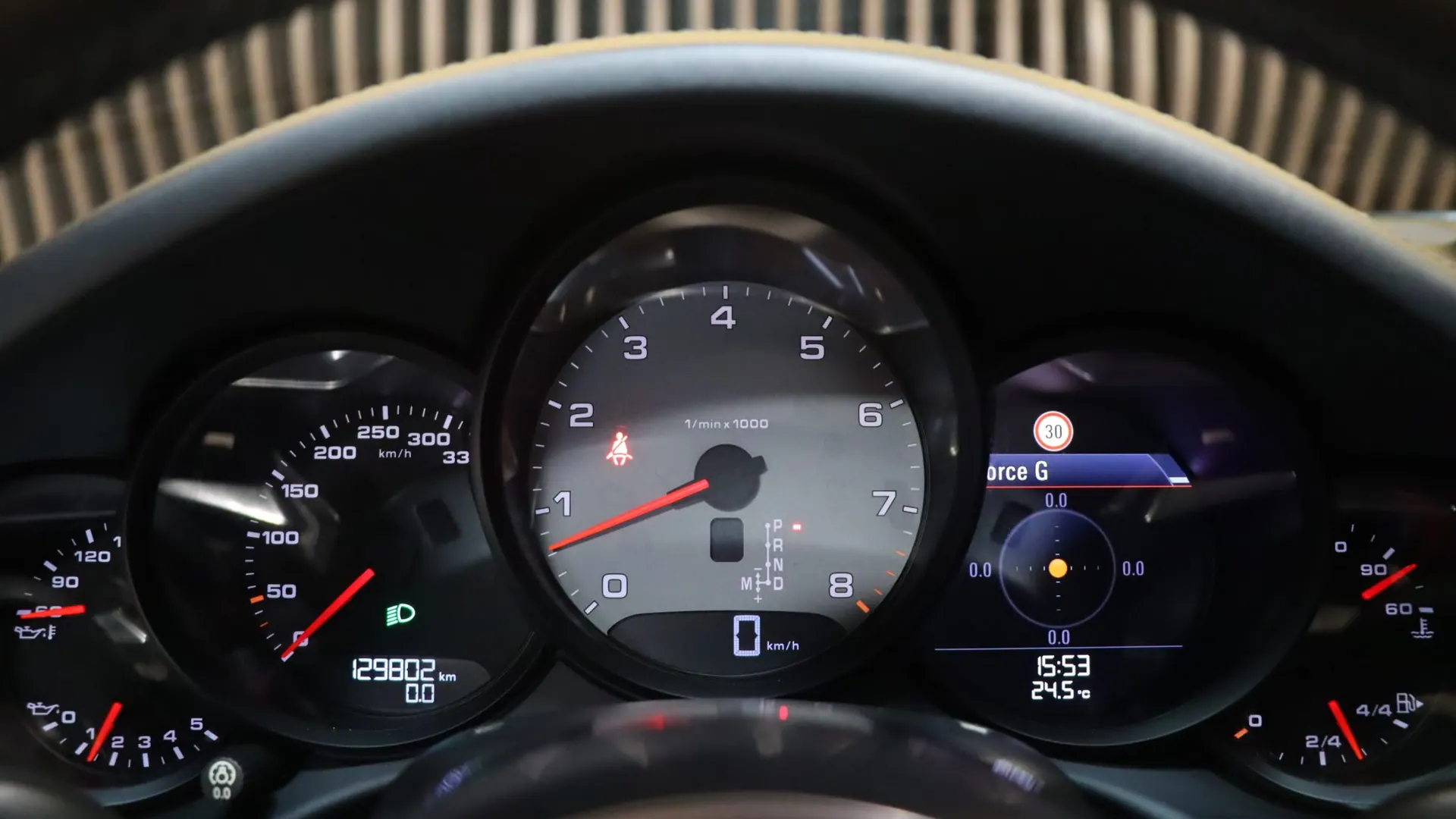 Porsche 911 — photo 25