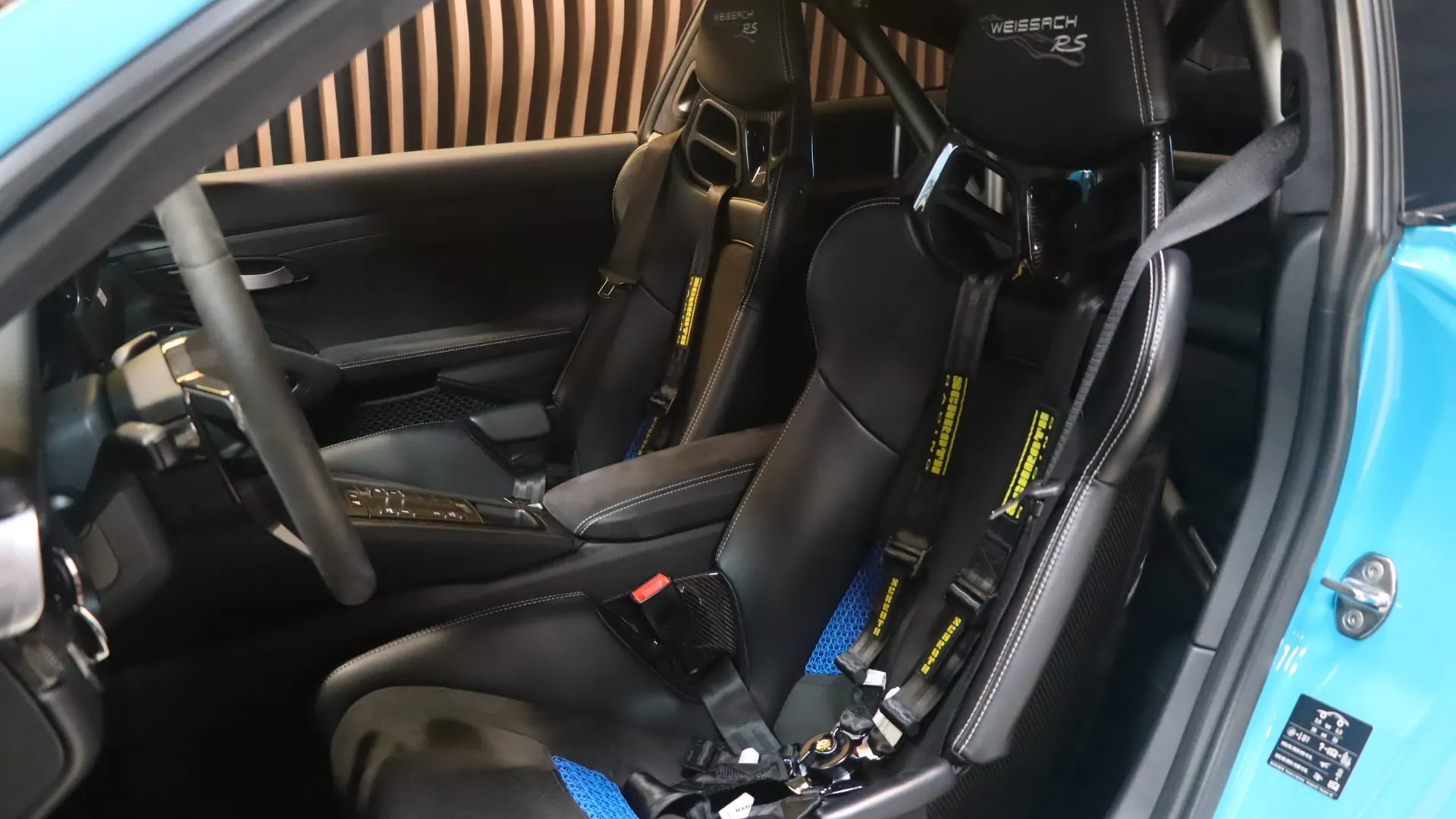 Porsche 911 — photo 6