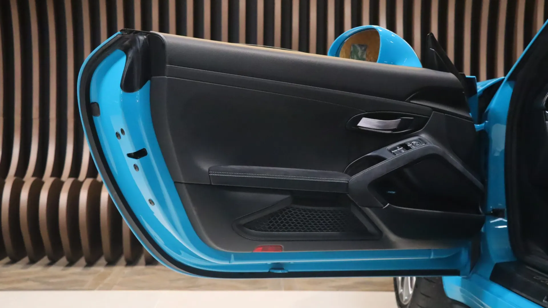 Porsche 911 — photo 10
