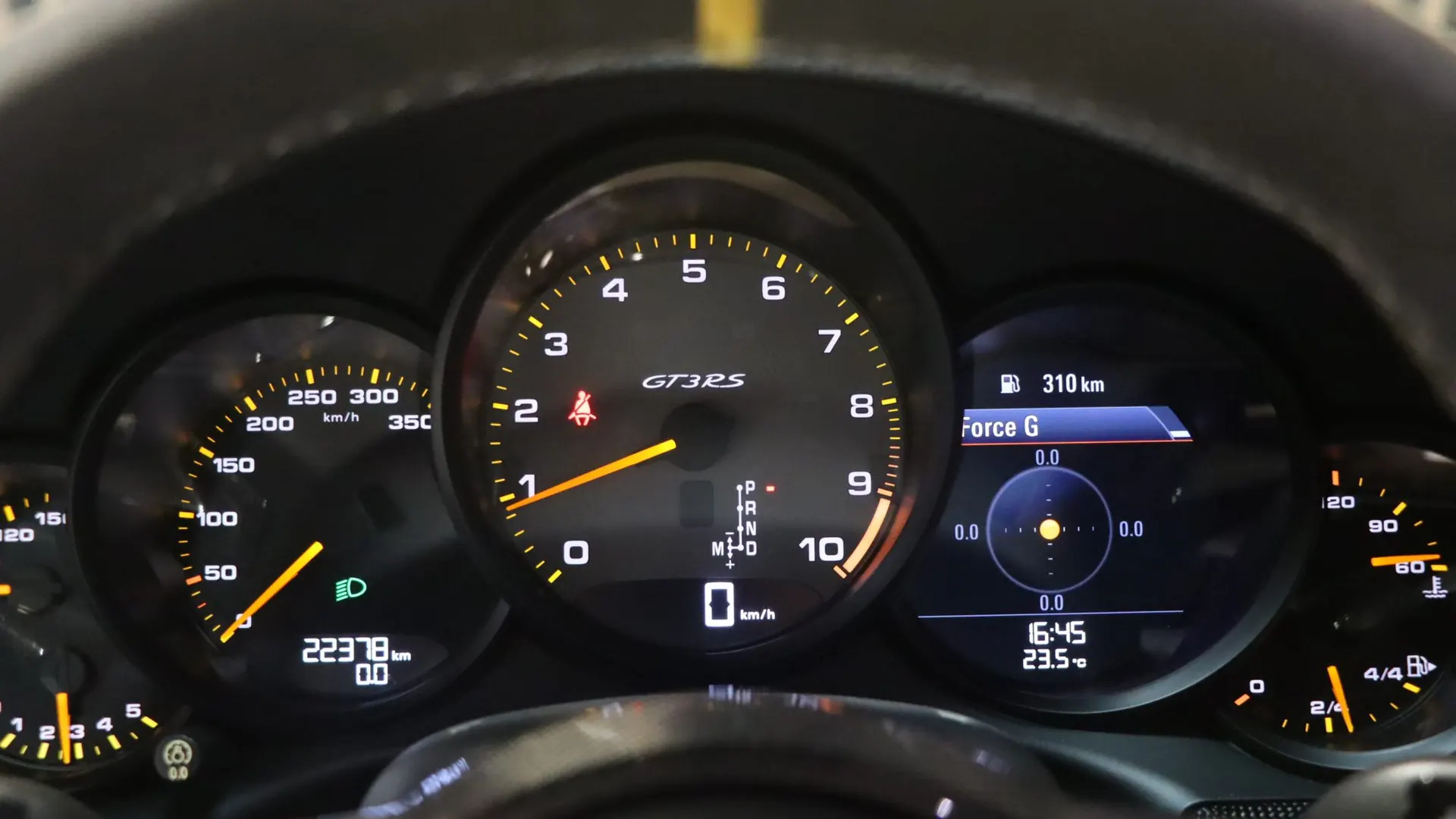 Porsche 911 — photo 23