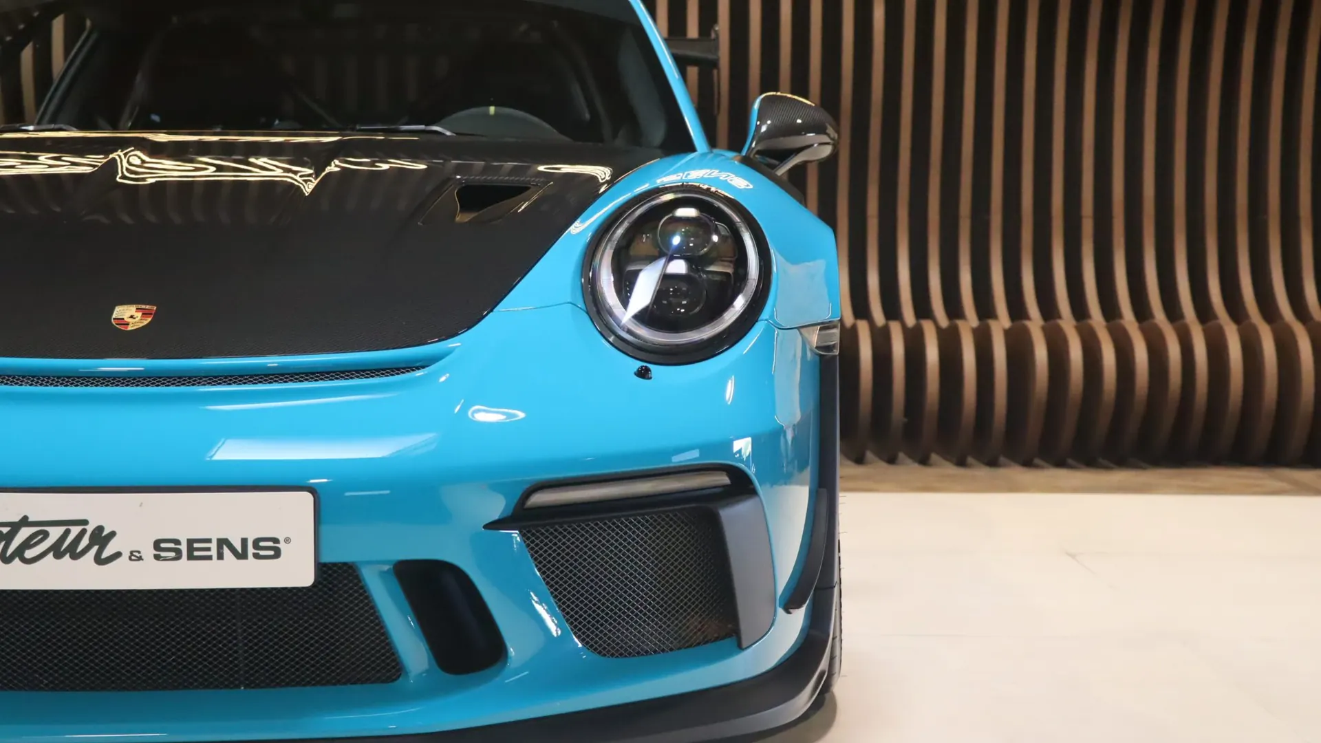 Porsche 911 — photo 40