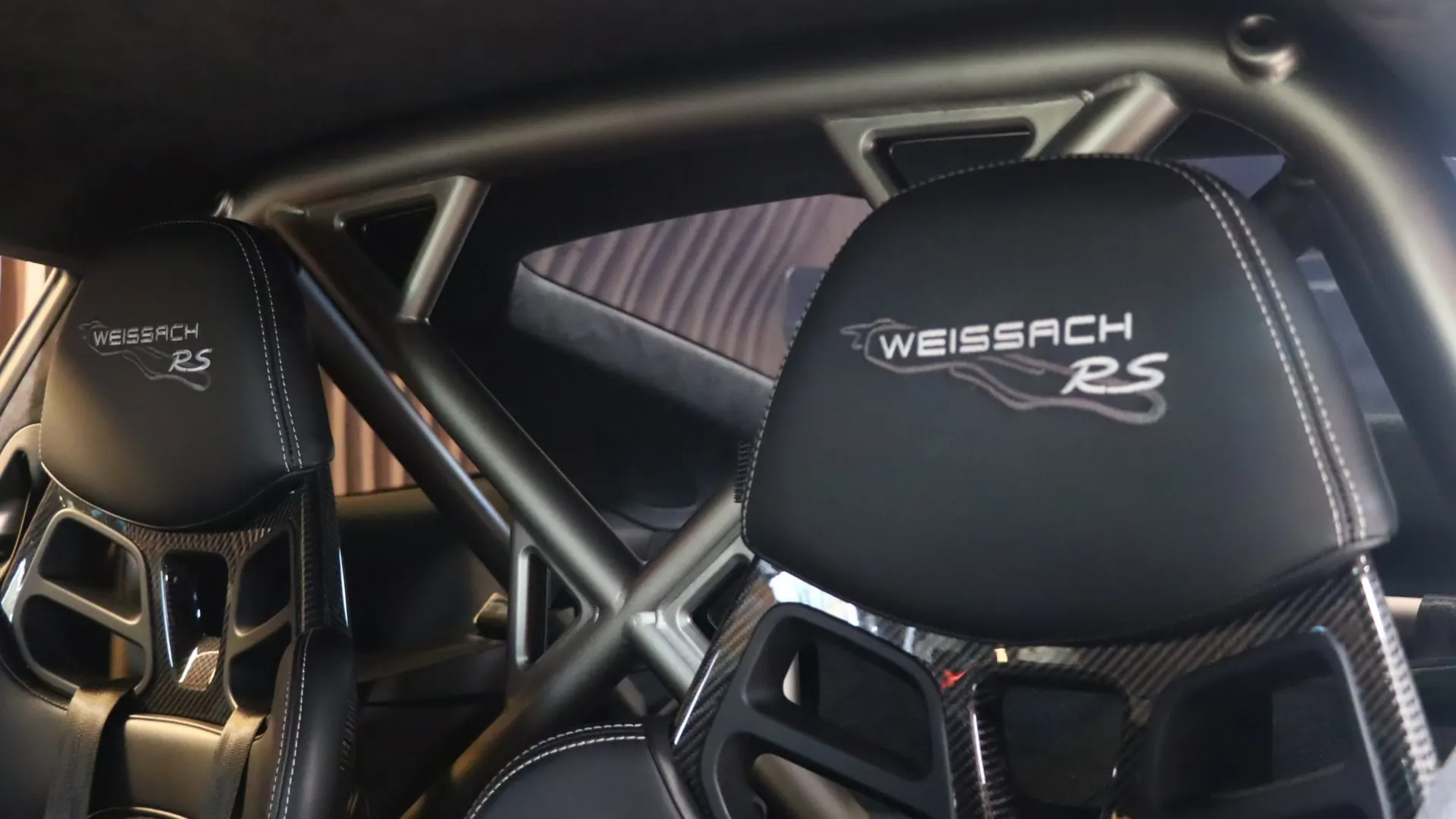 Porsche 911 — photo 39