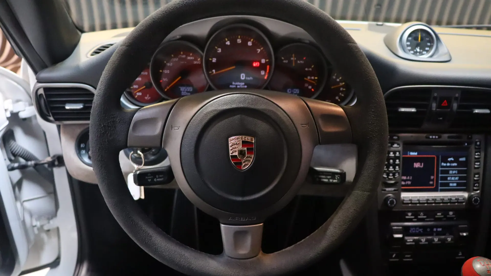 Porsche 911 — photo 9
