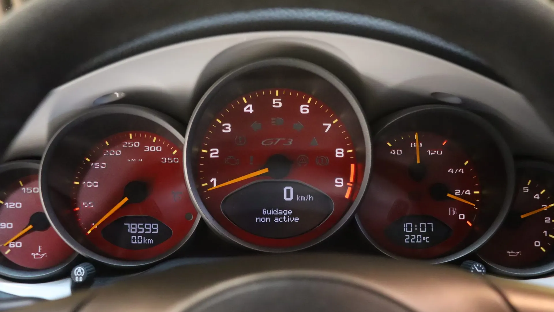 Porsche 911 — photo 21