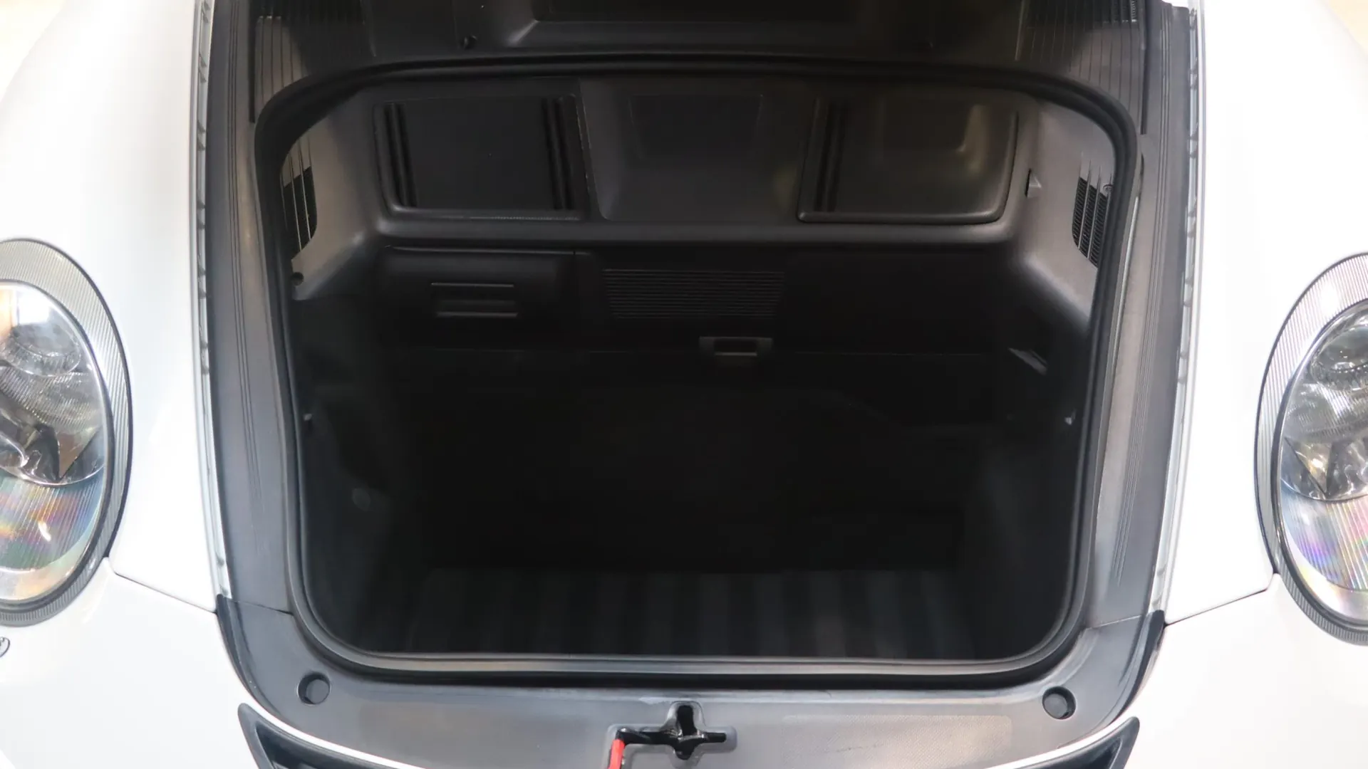 Porsche 911 — photo 36