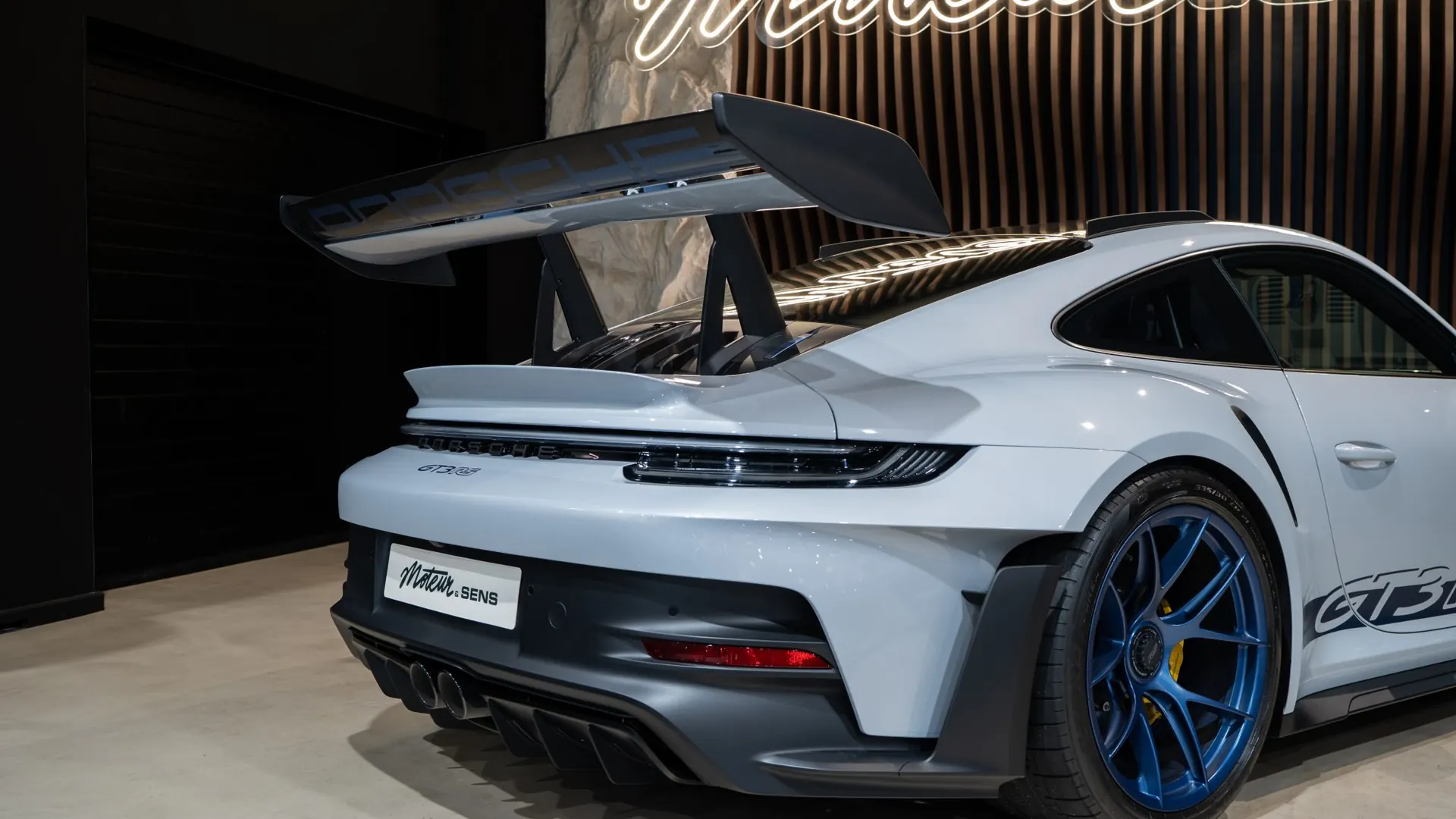 Porsche 911 — photo 48