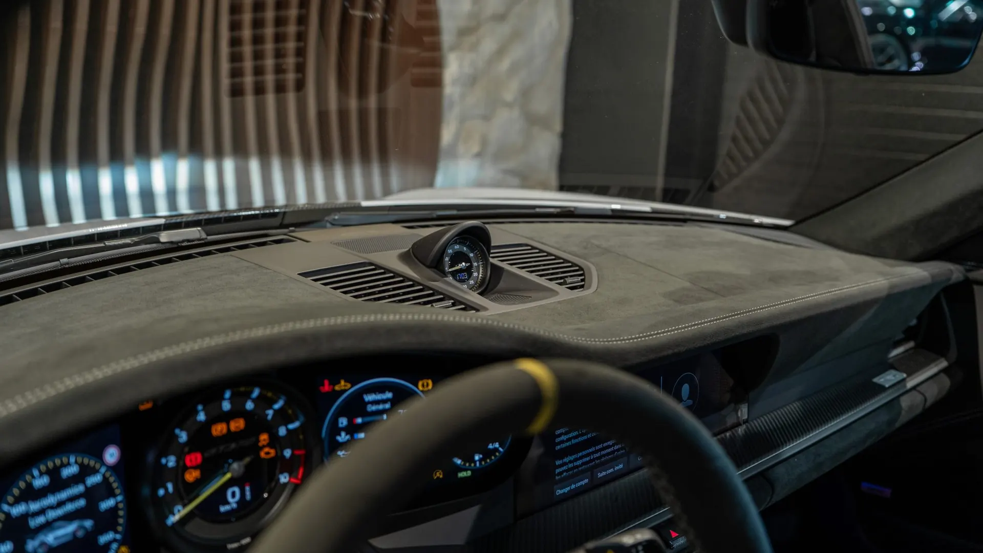 Porsche 911 — photo 19