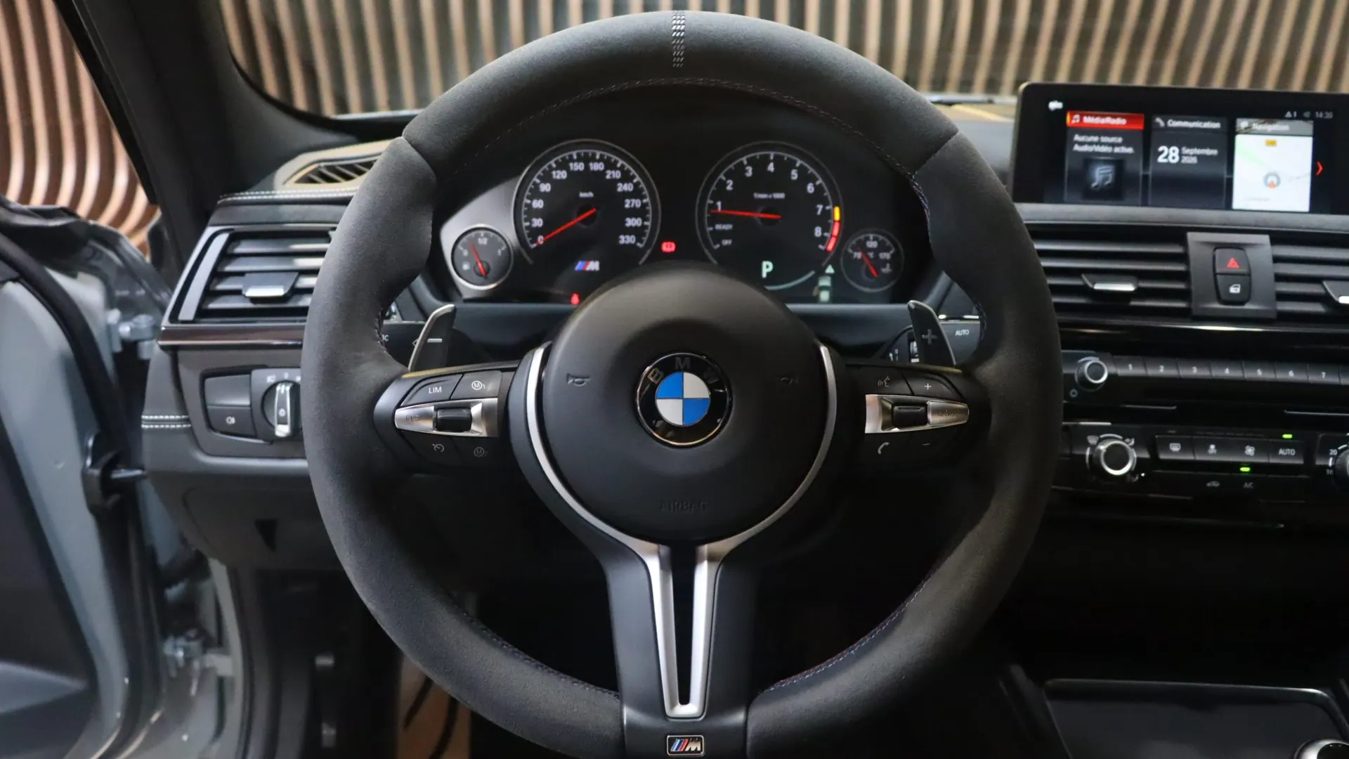 BMW M3 — photo 9