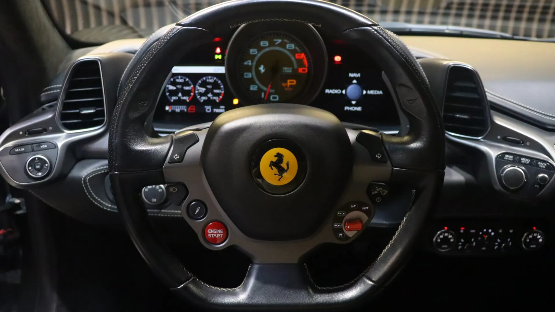 Ferrari 458 — photo 9