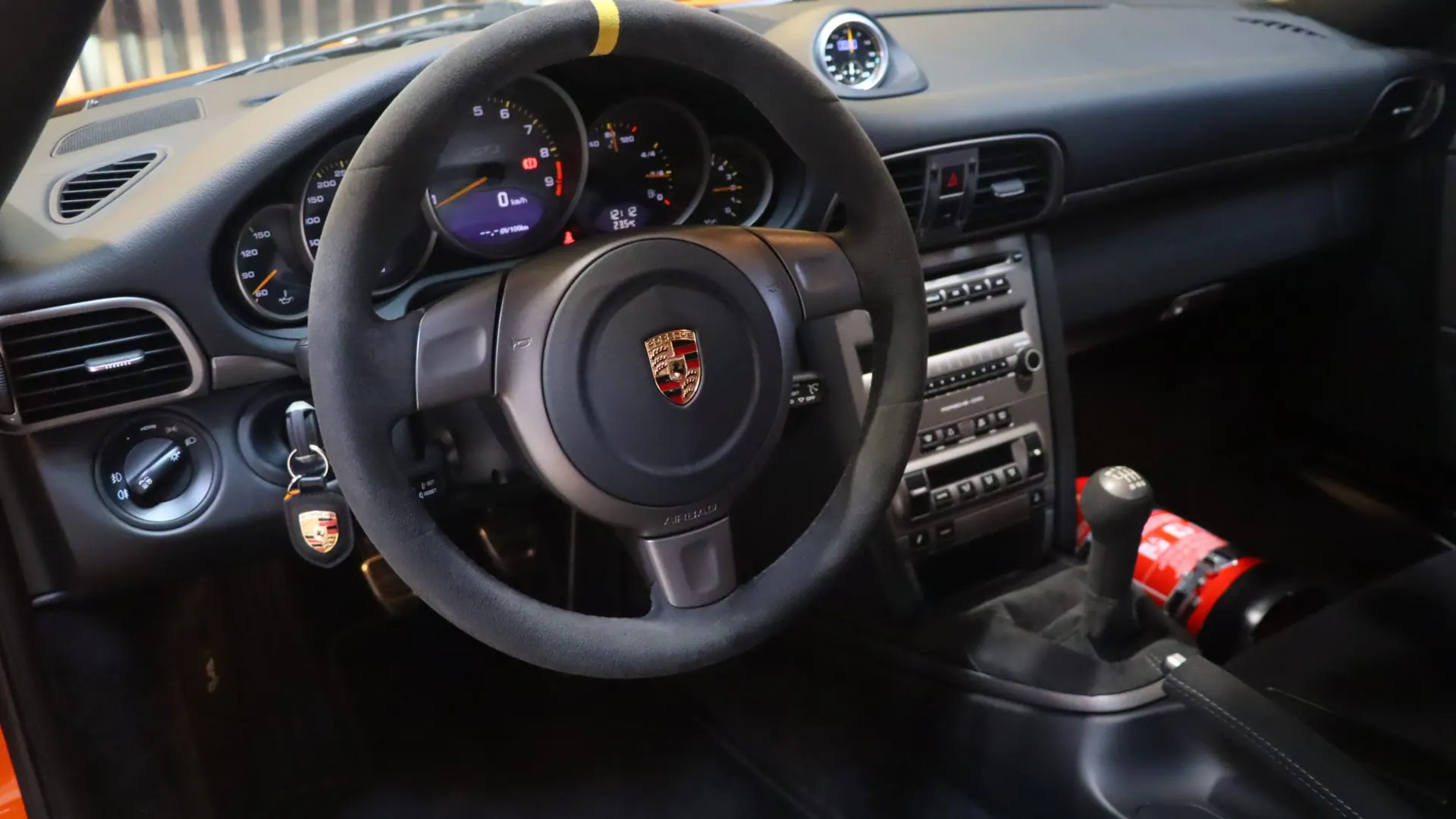 Porsche 911 — photo 16