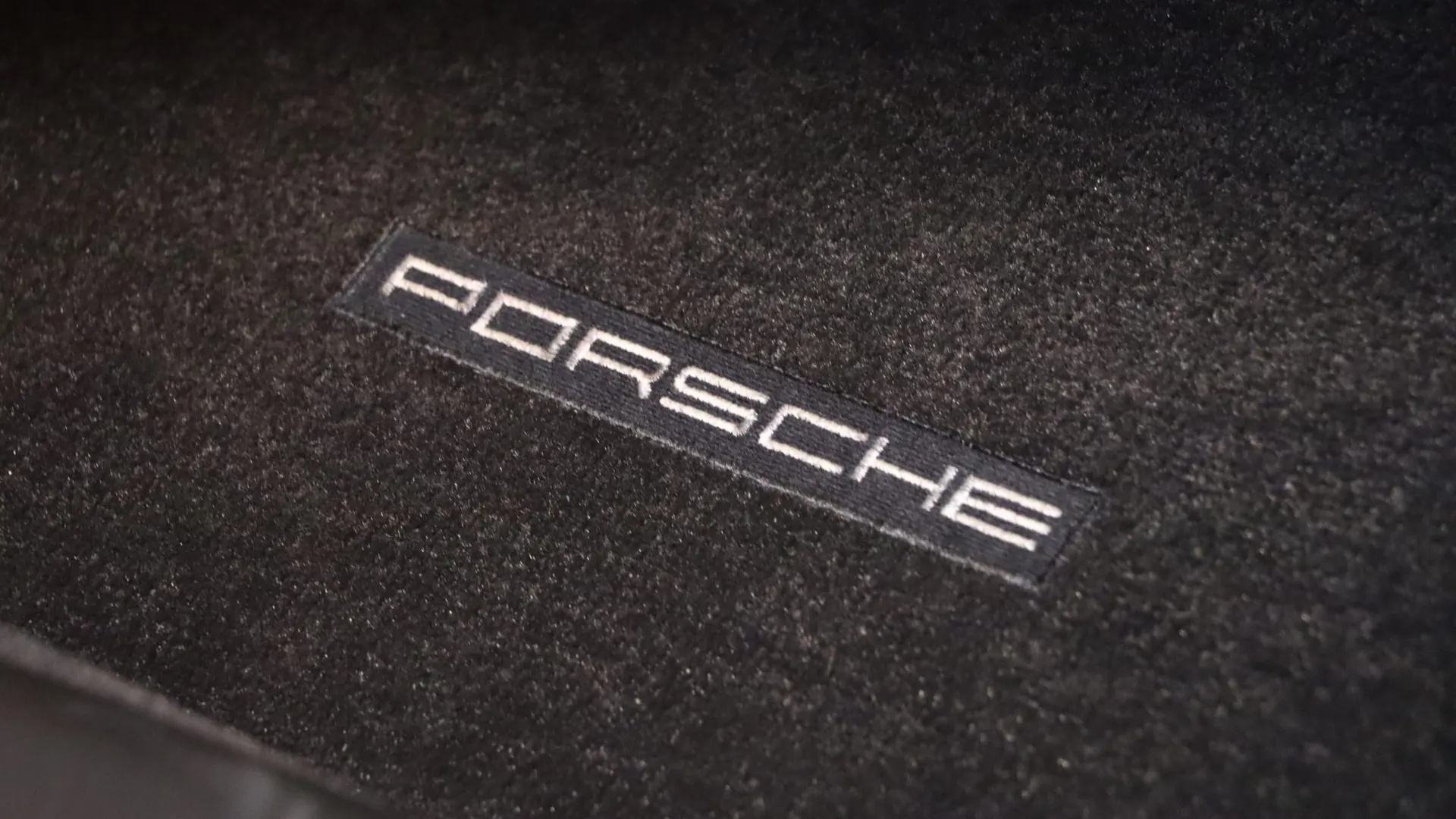 Porsche 911 — photo 15